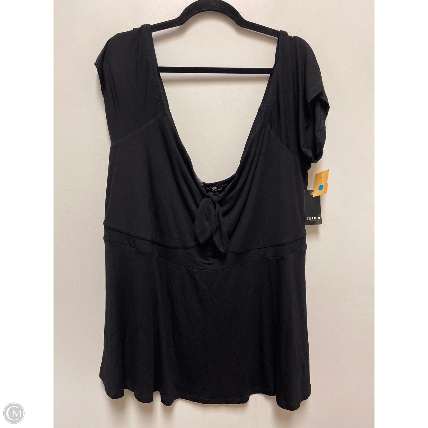 Top Short Sleeve By Torrid In Black, Size: 4x