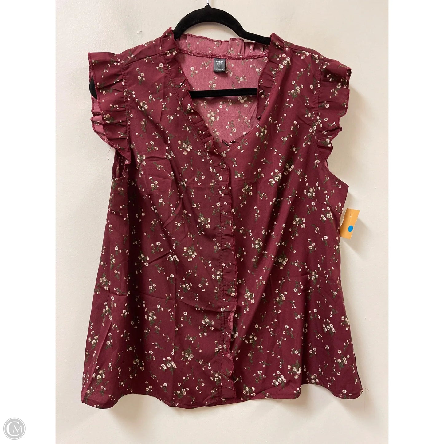 Top Short Sleeve By Shein In Red, Size: 1x