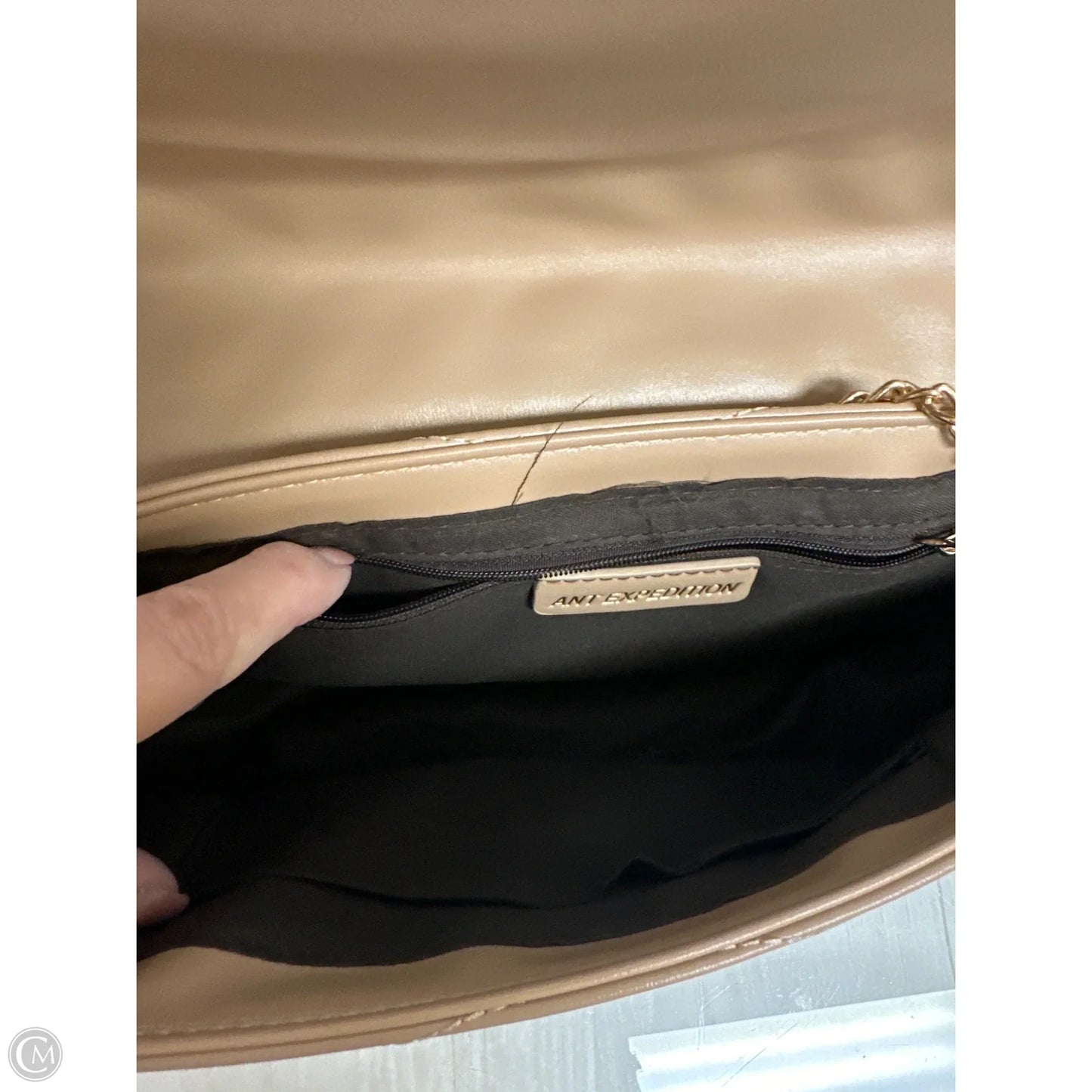Crossbody By Clothes Mentor, Size: Medium