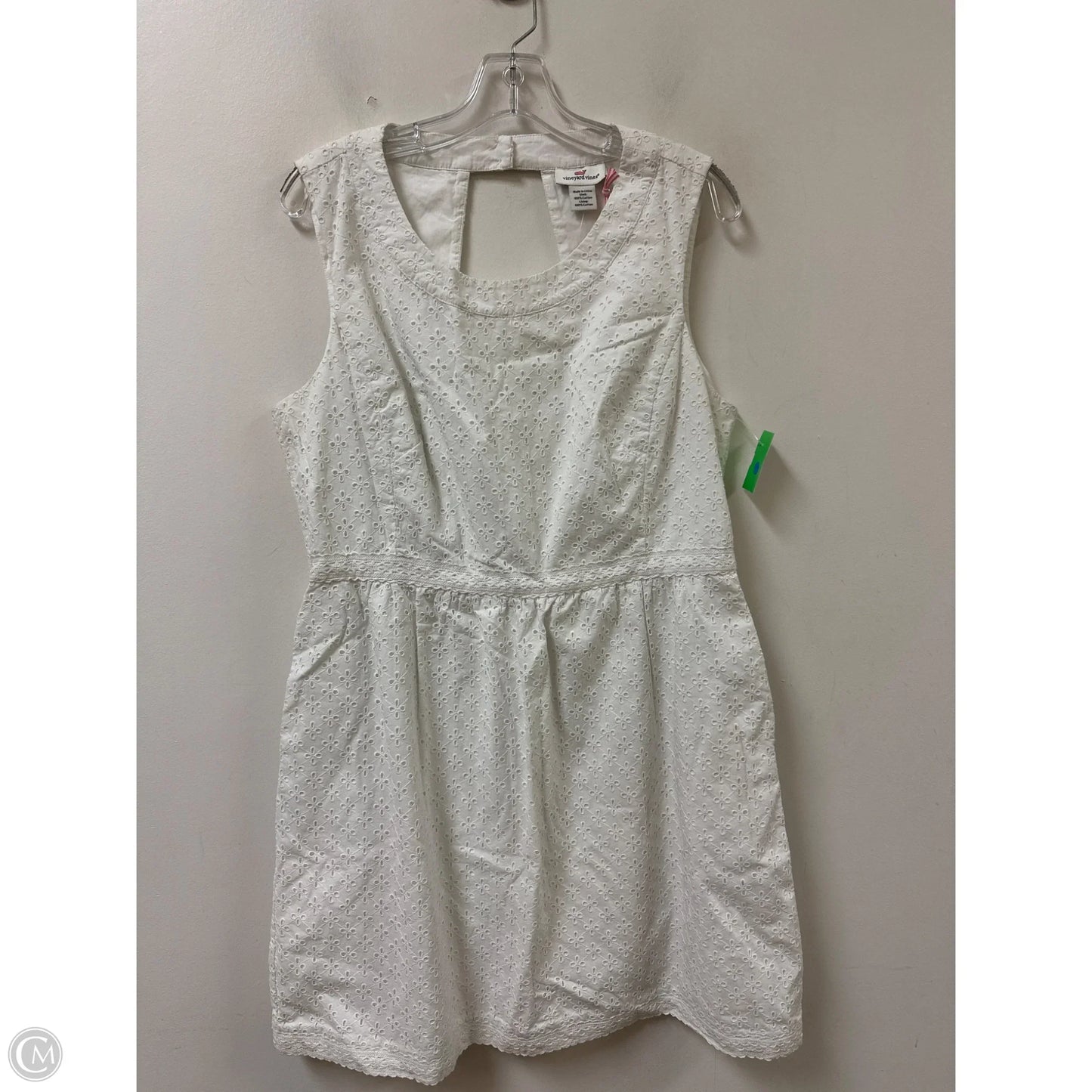 Dress Casual Short By Vineyard Vines In White, Size: Xl