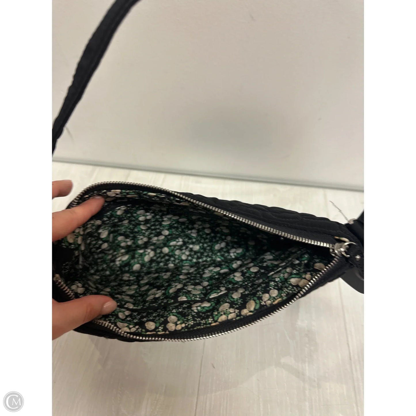 Handbag By Vera Bradley, Size: Medium