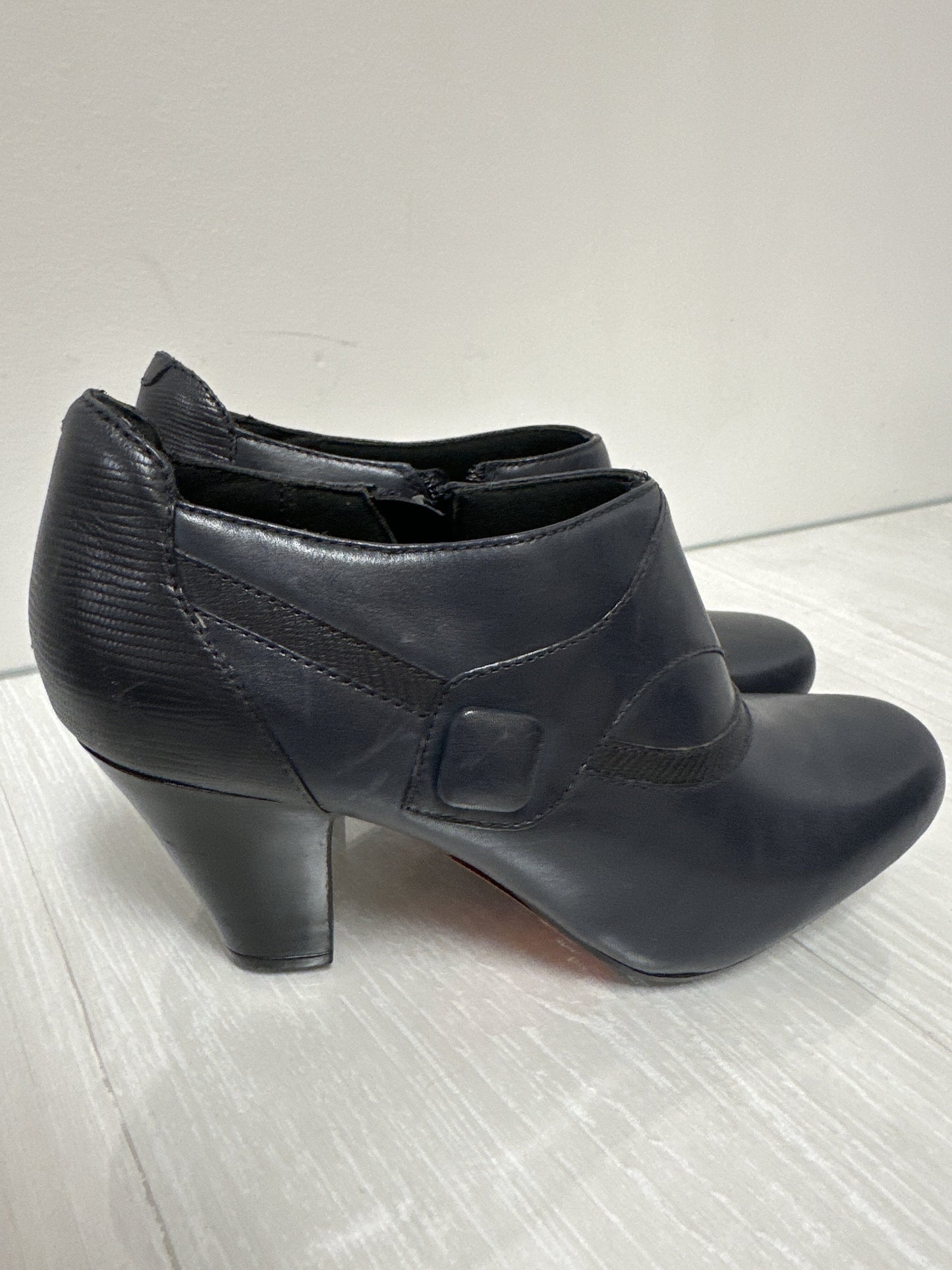 Boots Ankle Heels By Clarks Size: 8