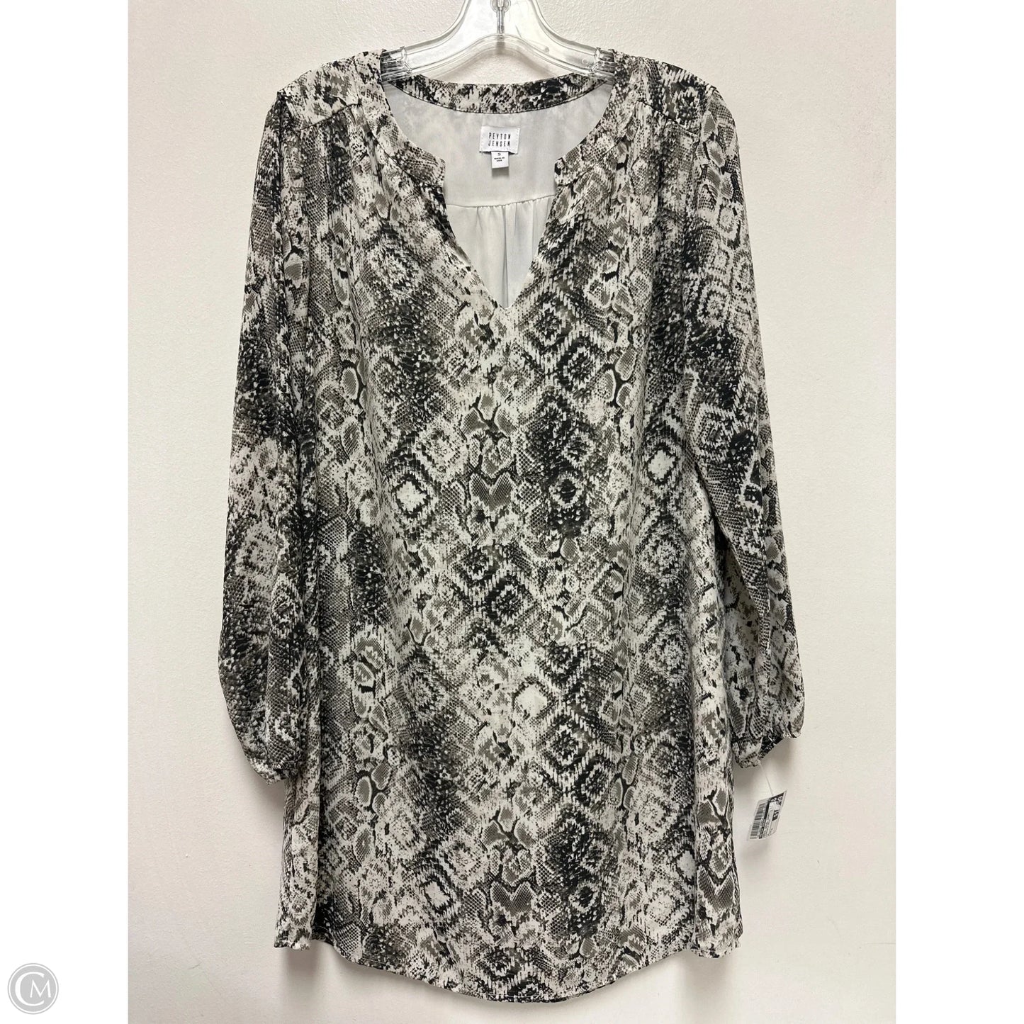Dress Casual Short By Peyton Jensen In Snakeskin Print, Size: S