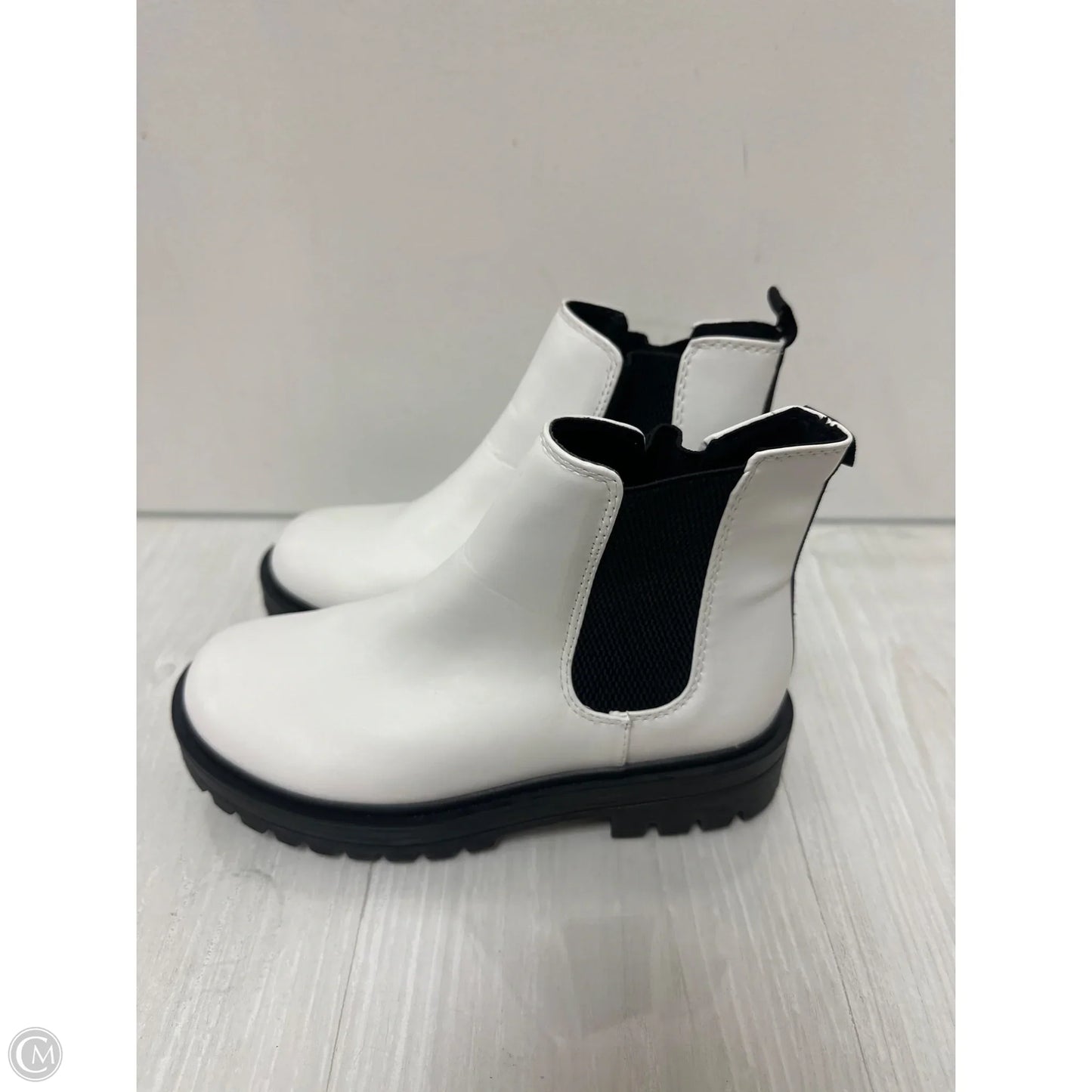 Boots Combat By Soda In White, Size: 6.5