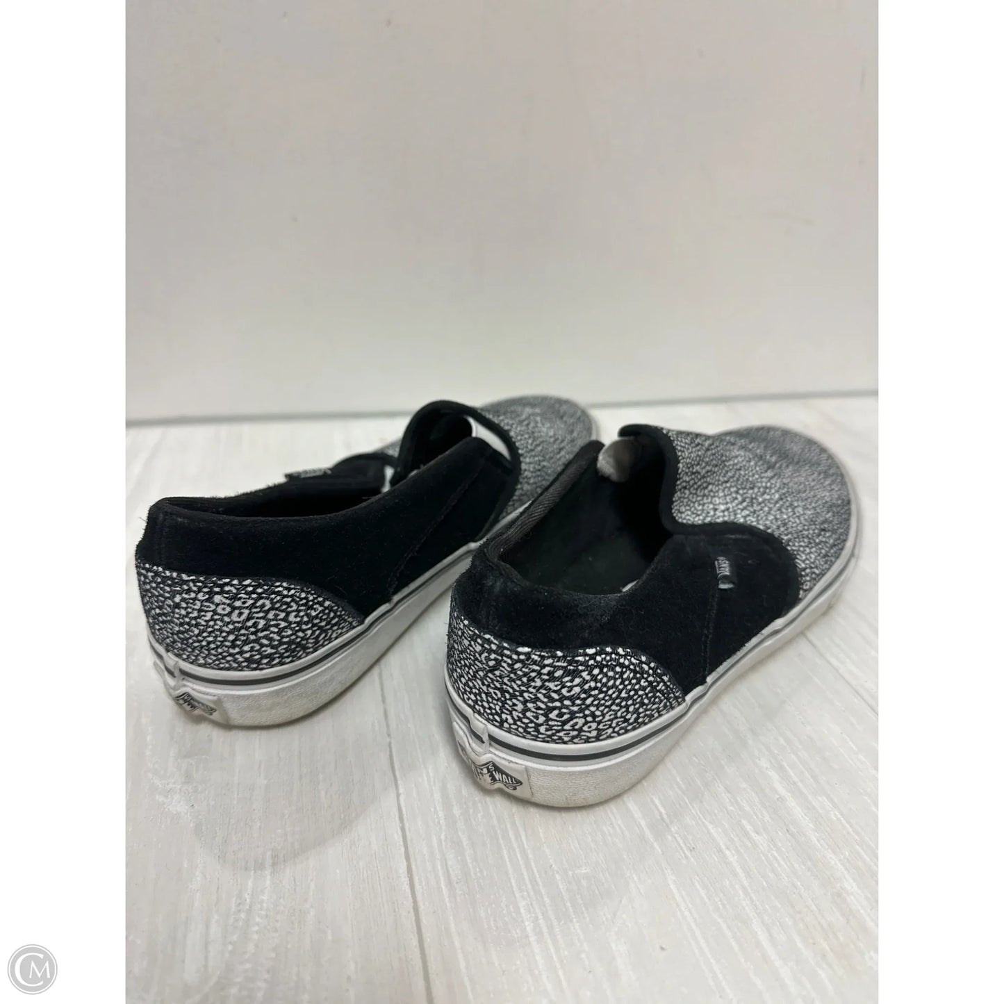 Shoes Flats By Vans In Black & White, Size: 9