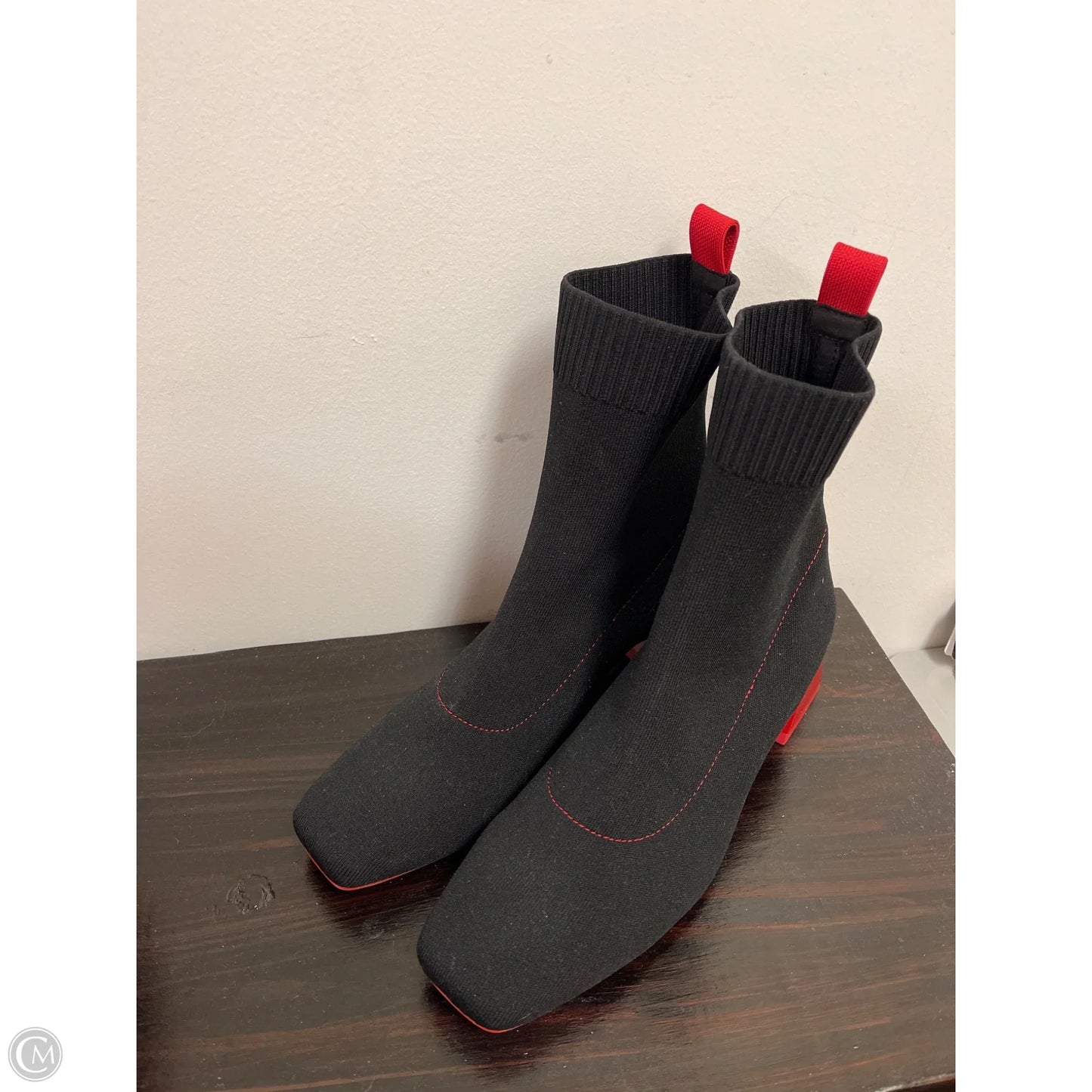 Boots Ankle Heels By Vivaia In Black & Red, Size: 9