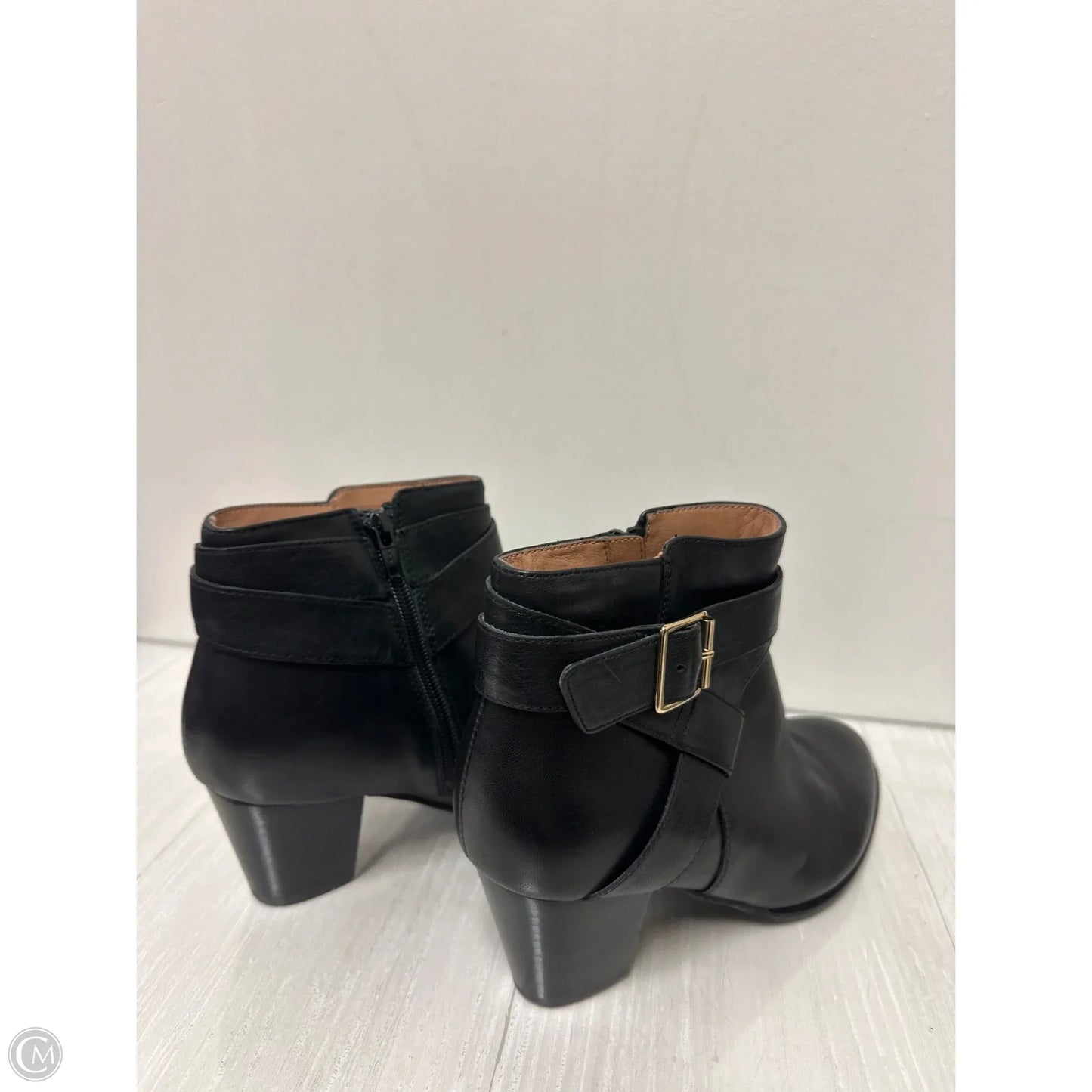 Boots Ankle Heels By Vionic In Black, Size: 8