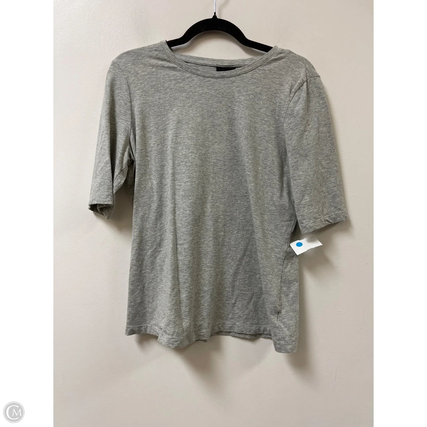 Top Short Sleeve By Who What Wear In Grey, Size: L