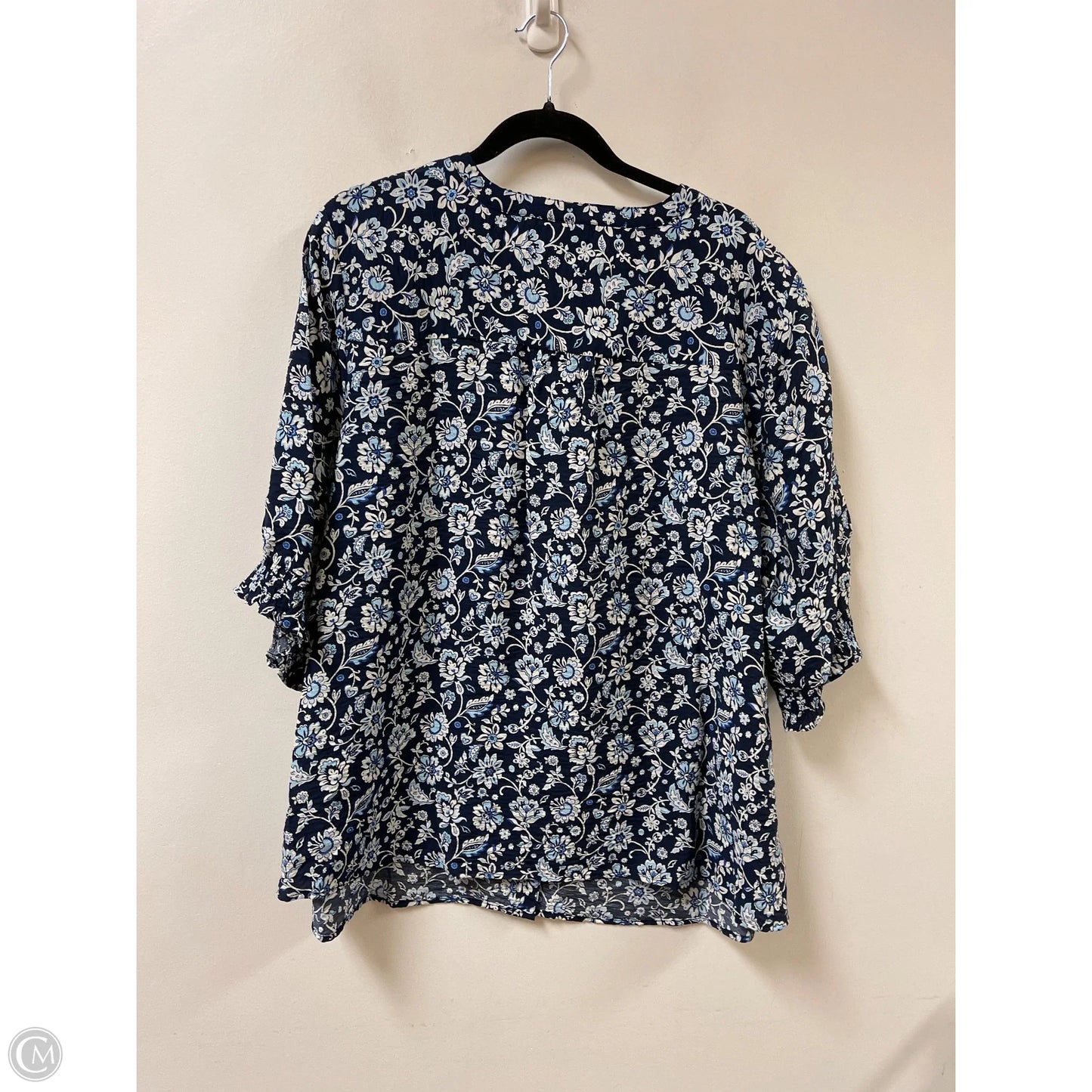 Blouse Short Sleeve By Croft And Barrow In Blue & White, Size: 2x