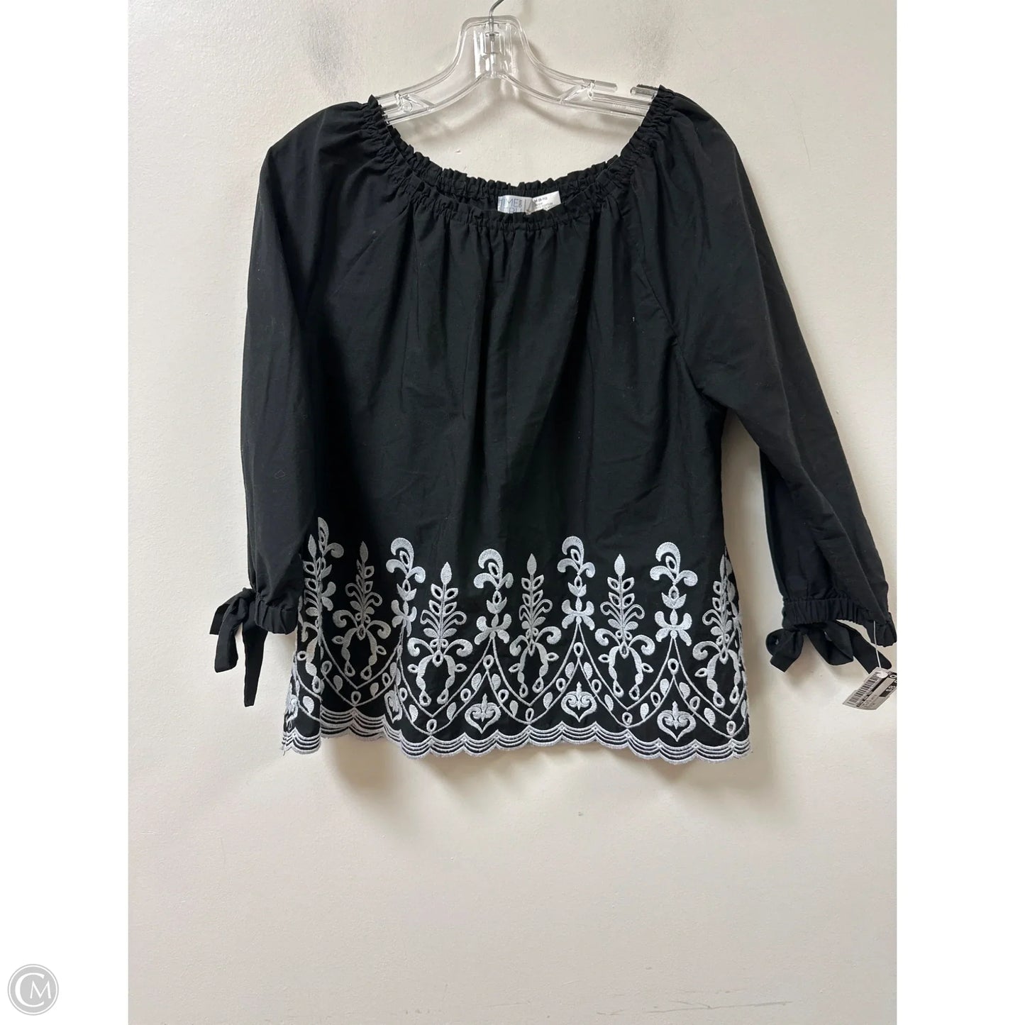 Top Long Sleeve By Time And Tru In Black & White, Size: M