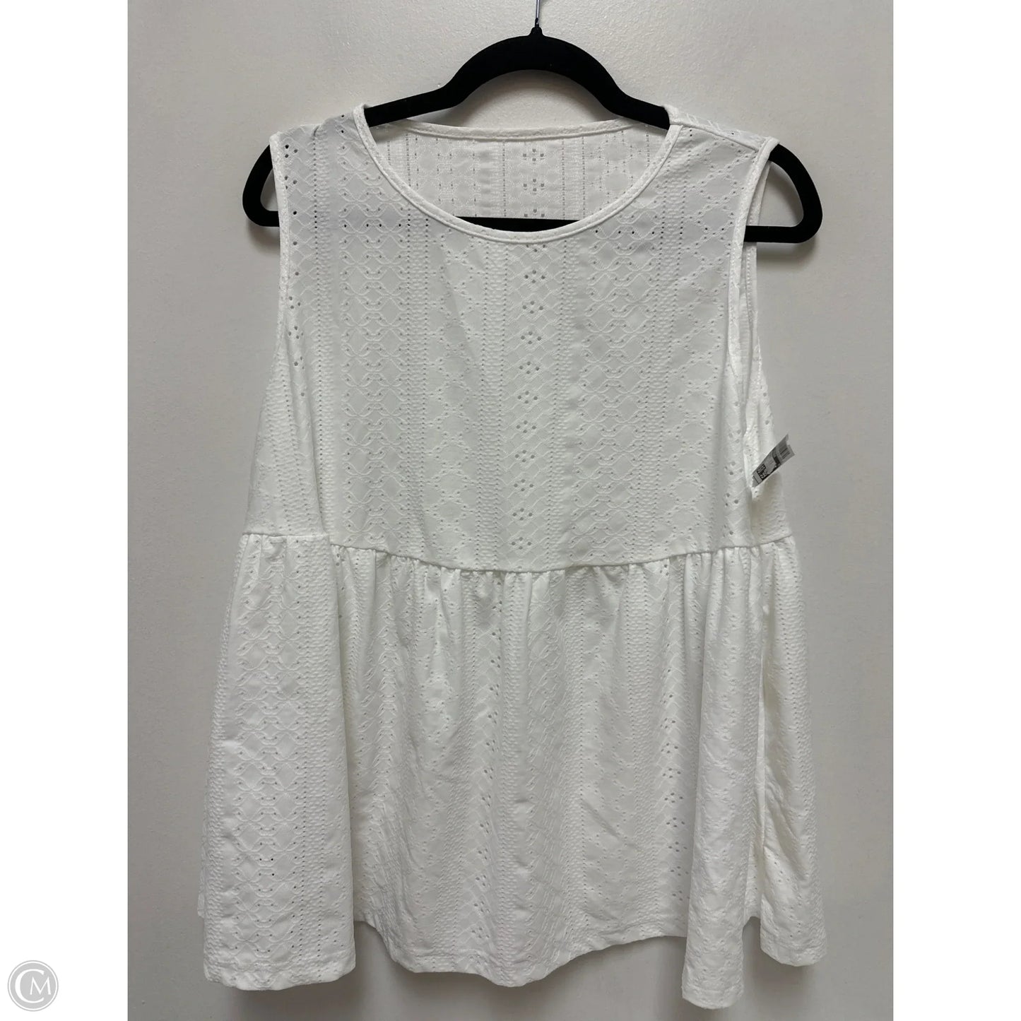 Top Sleeveless By Clothes Mentor In White, Size: 1x