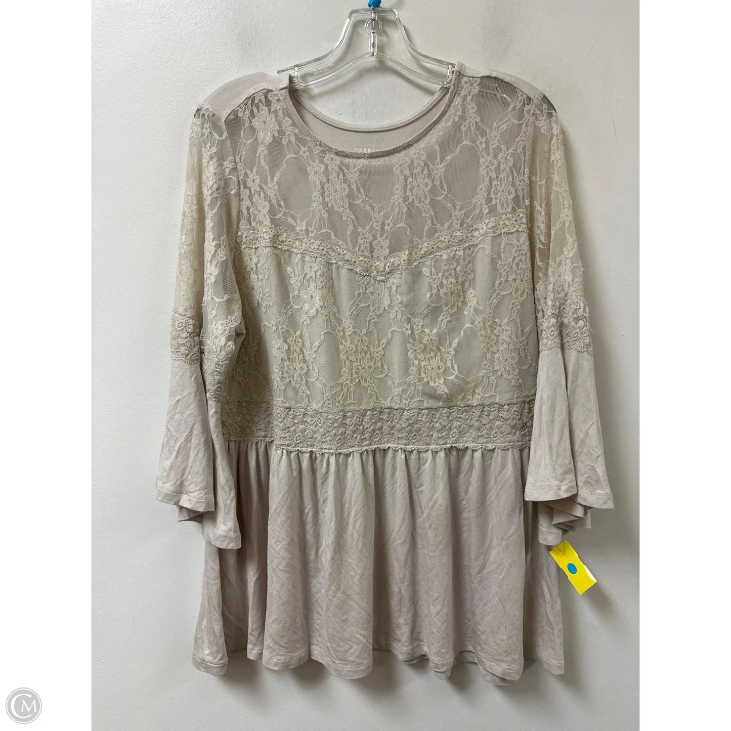 Top Long Sleeve By Torrid In Tan, Size: 1x