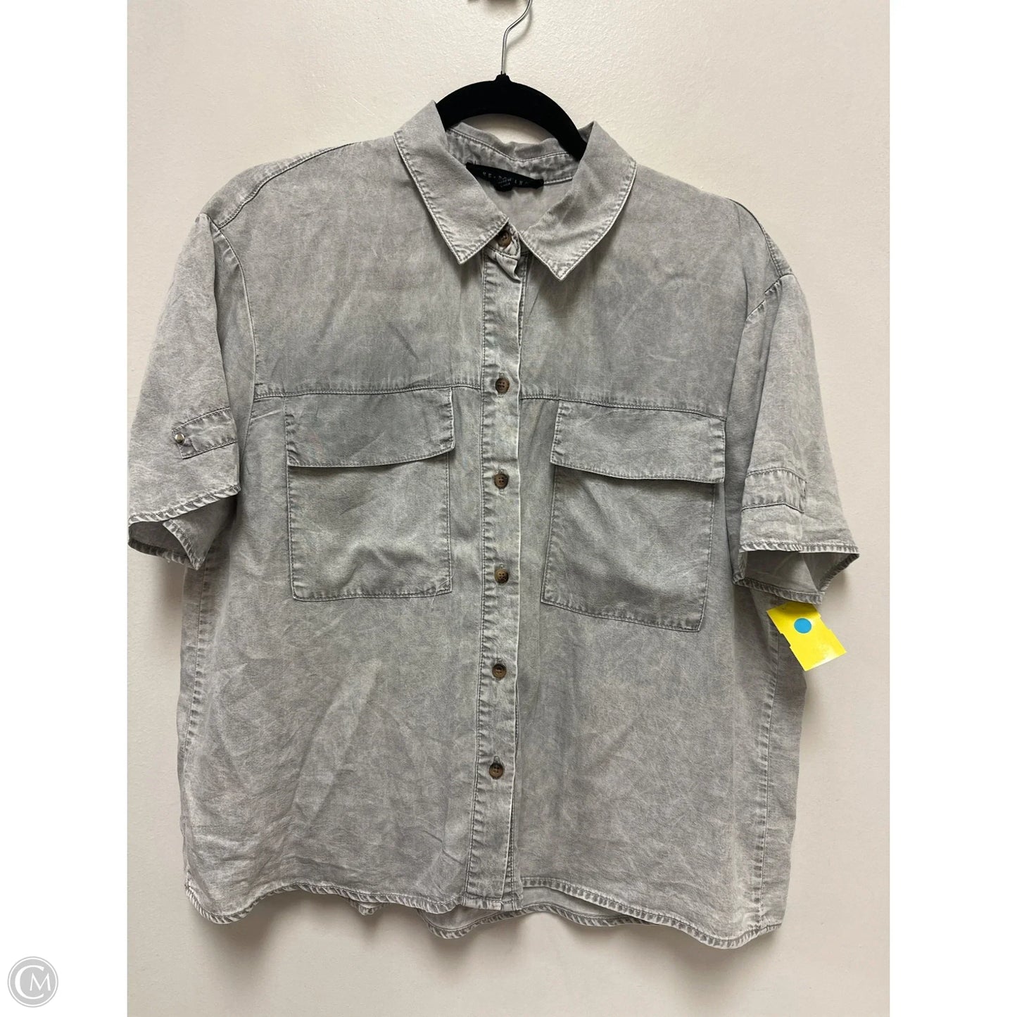 Blouse Short Sleeve By Jane And Delancey In Grey, Size: L