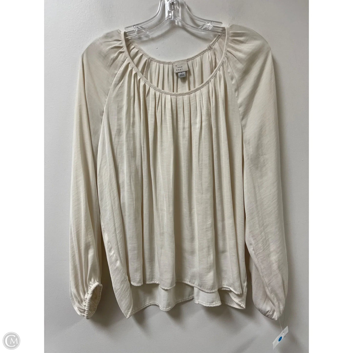 Top Long Sleeve By A New Day In Cream, Size: L