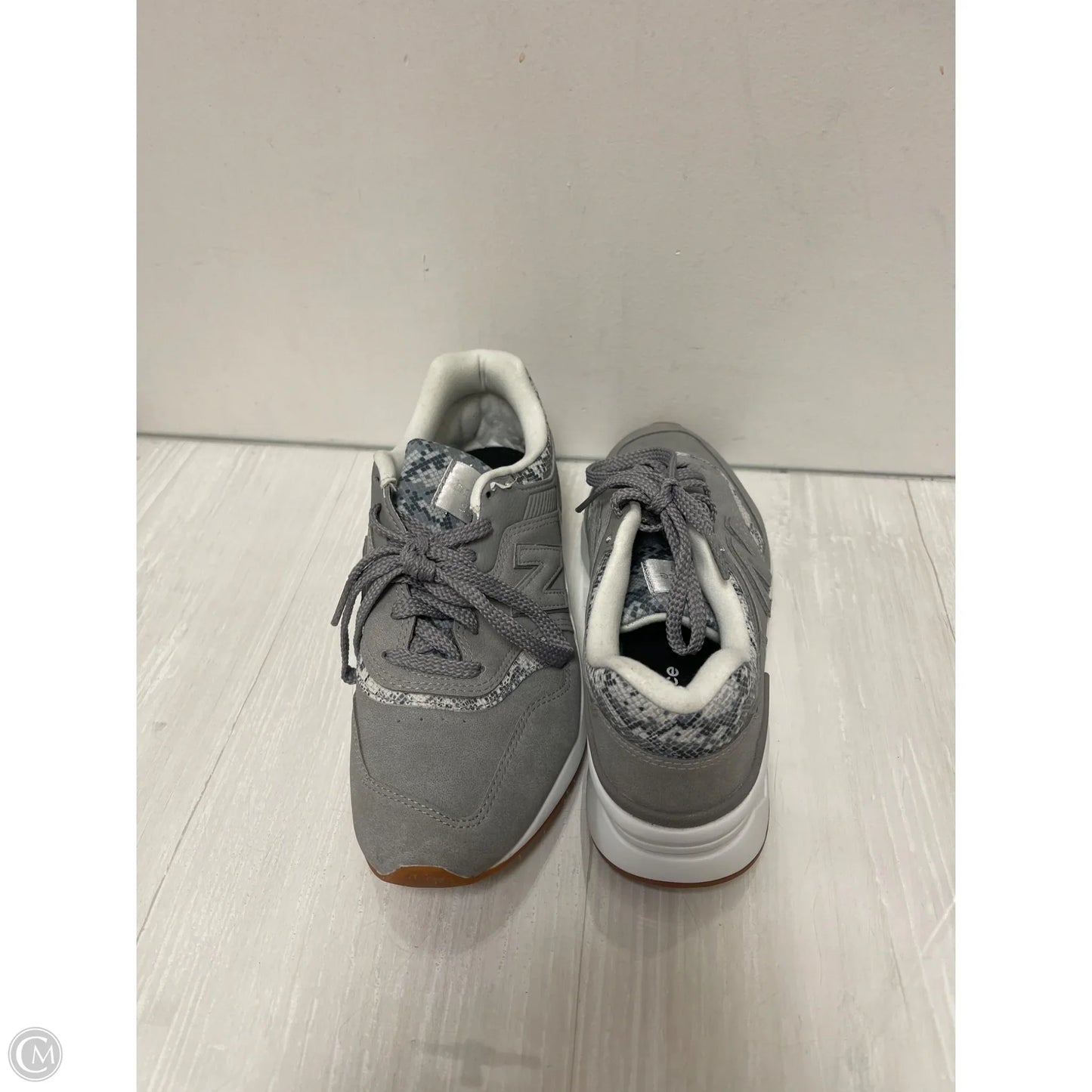 Shoes Athletic By New Balance In Grey, Size: 8