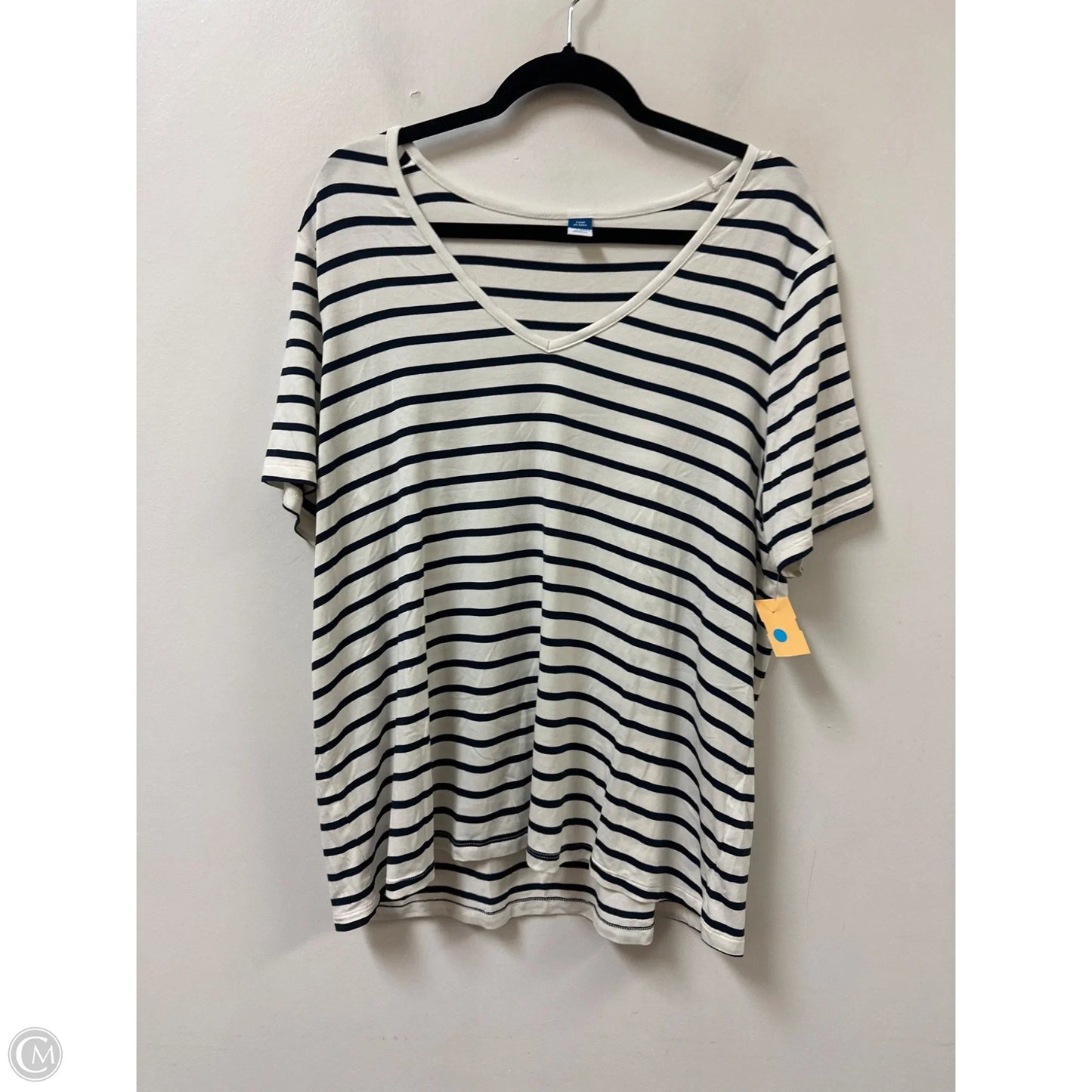 Top Short Sleeve By Old Navy In Striped Pattern, Size: Xl