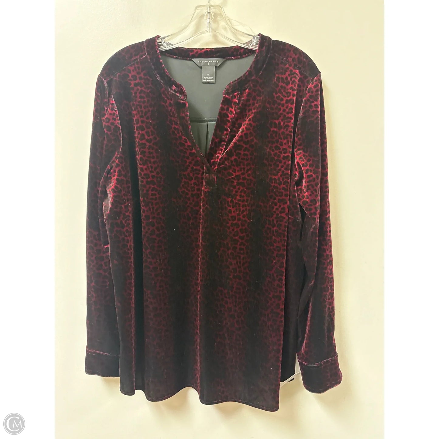 Top Long Sleeve By Investments In Red, Size: 1x