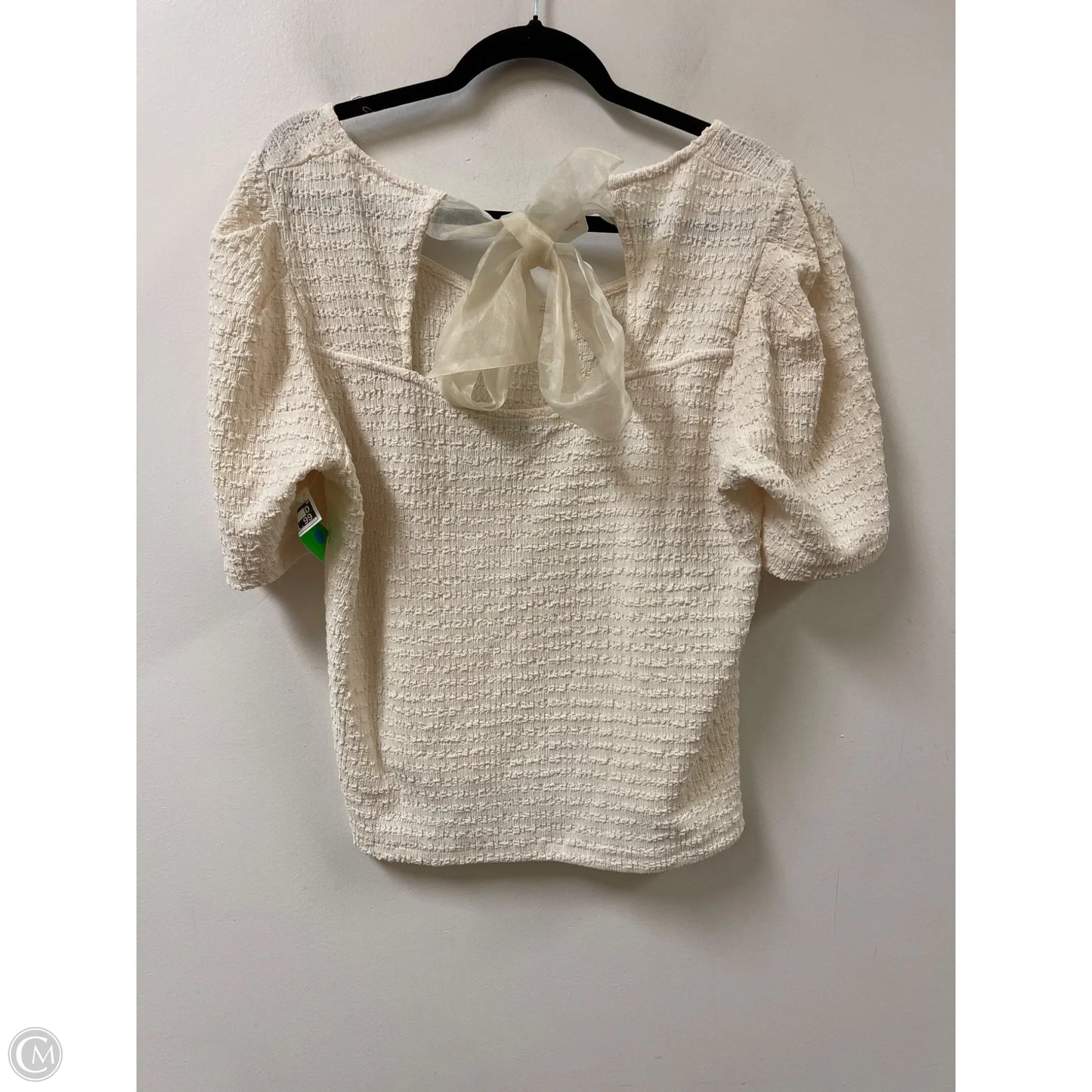 Top Short Sleeve By Davi & Dani In Cream, Size: L