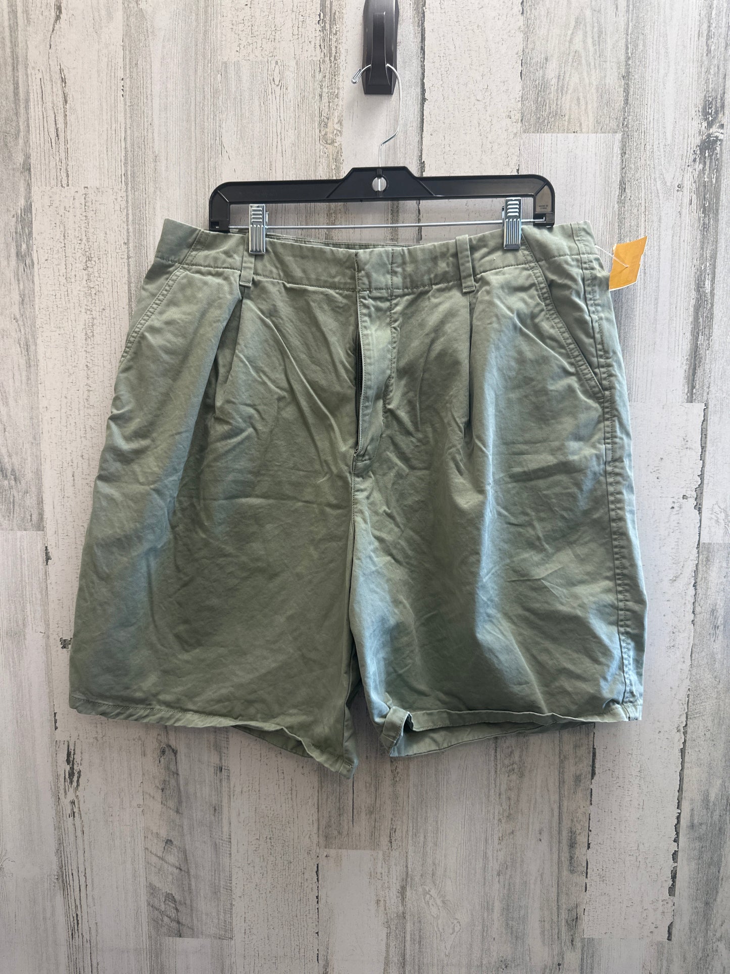 Shorts By Gap Size: 16