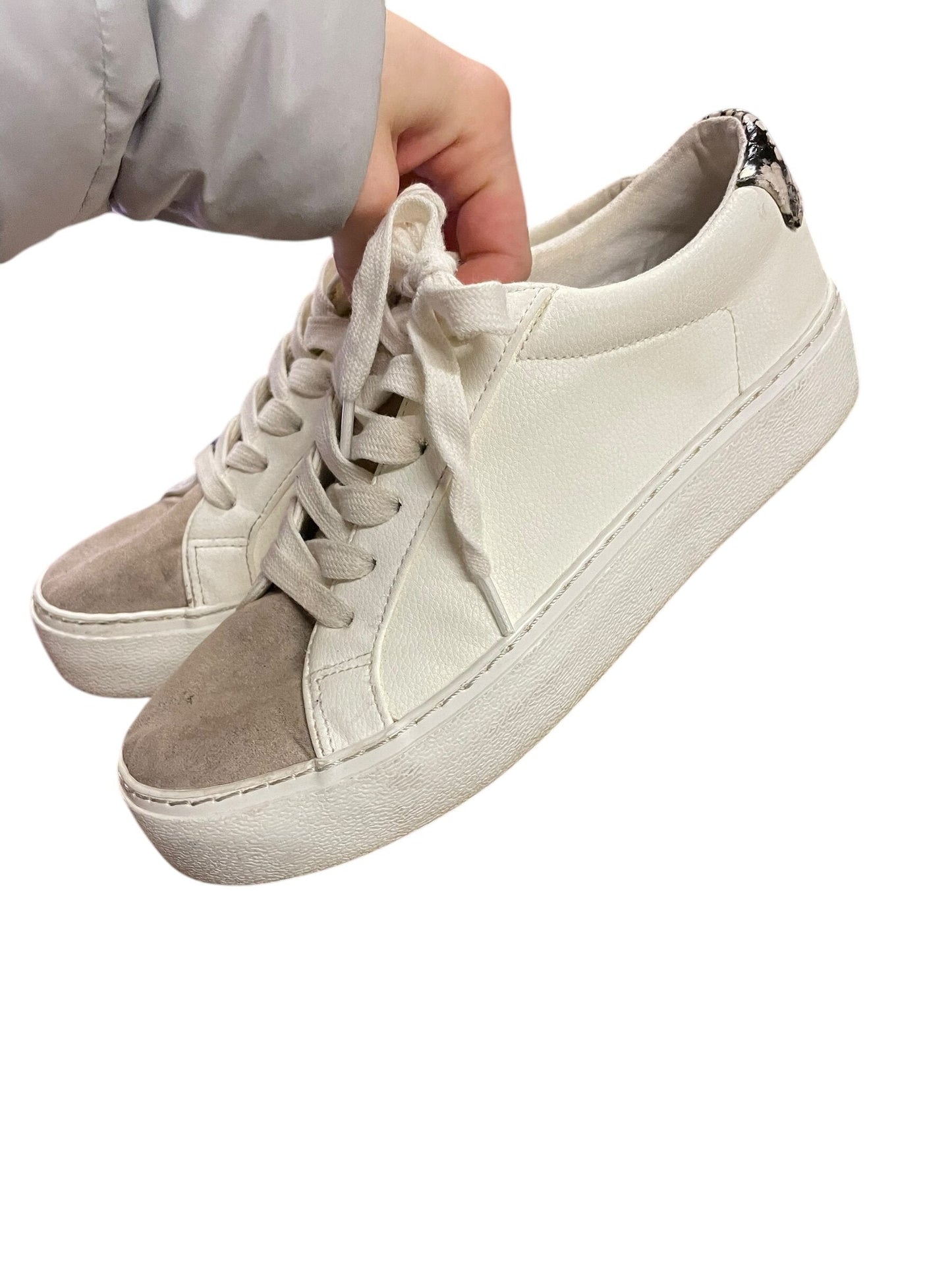 Shoes Sneakers By Express Size: 7