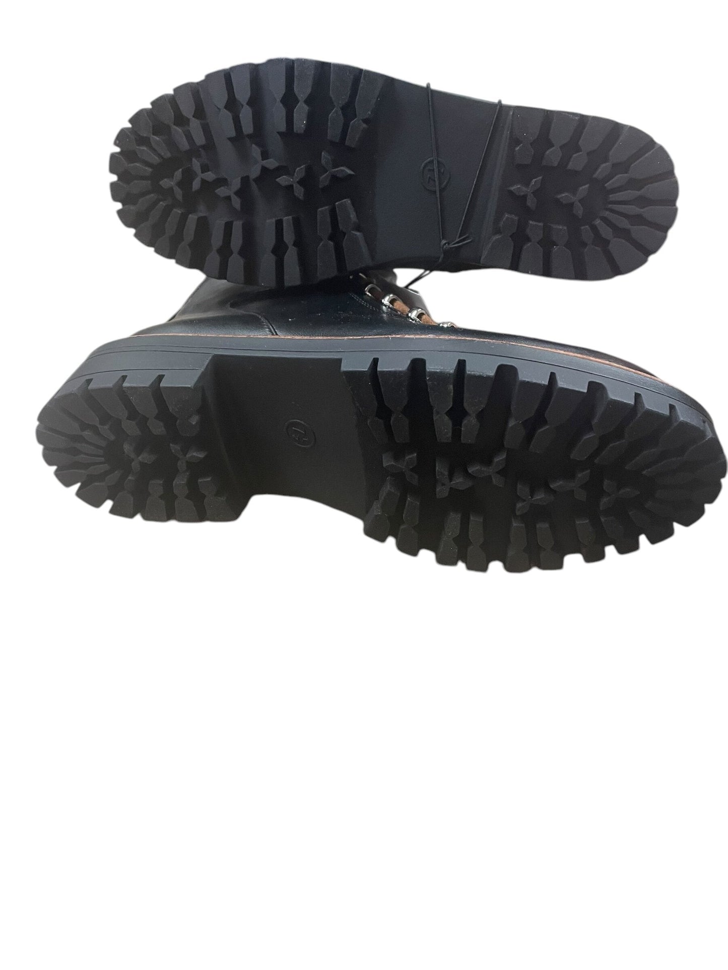 Boots Ankle Flats By A New Day Size: 7.5