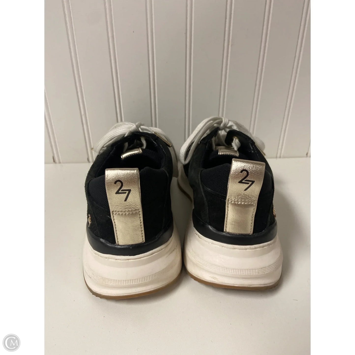 Shoes Flats By Crocs In Black, Size: 7