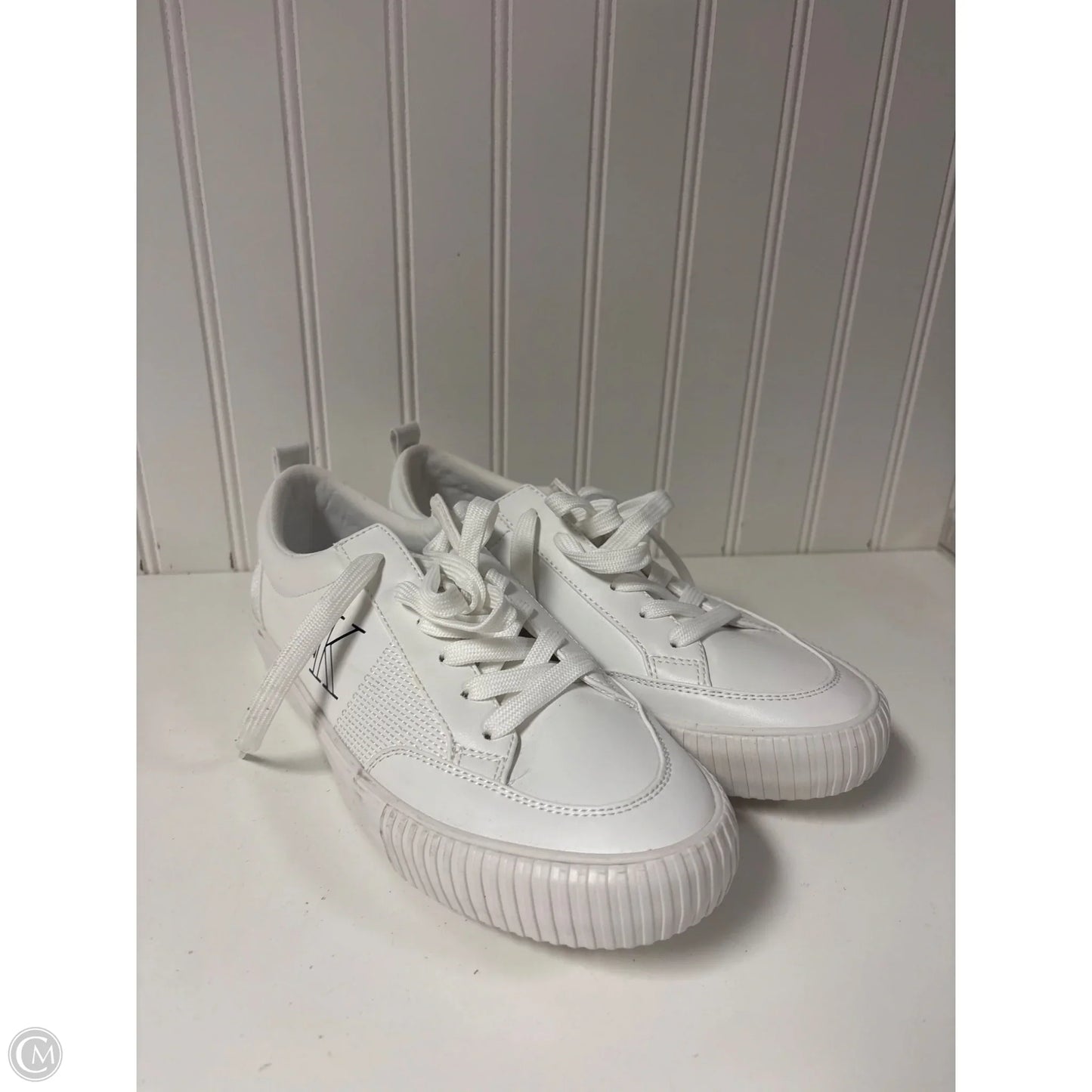 Shoes Sneakers By Calvin Klein In White, Size: 10