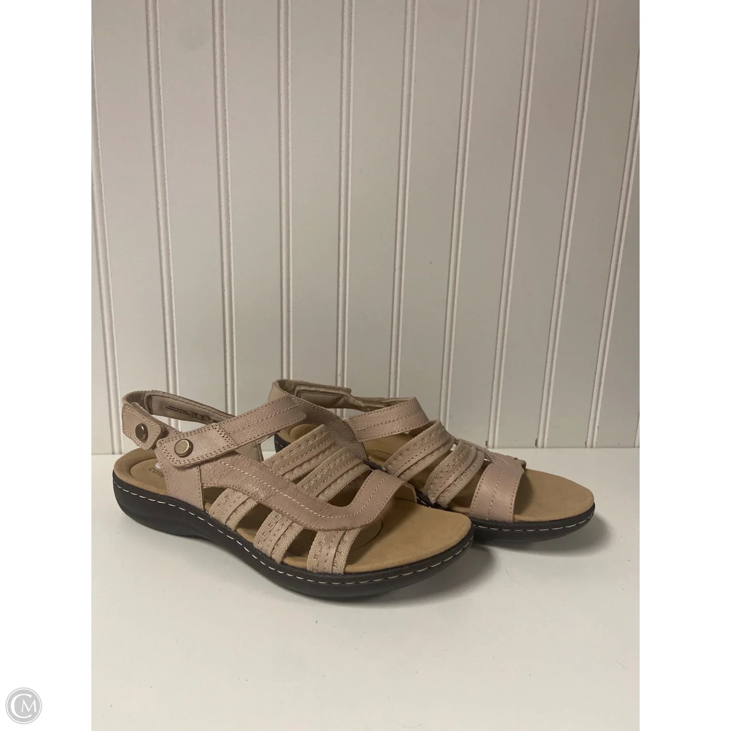 Sandals Flats By Clarks In Taupe, Size: 9