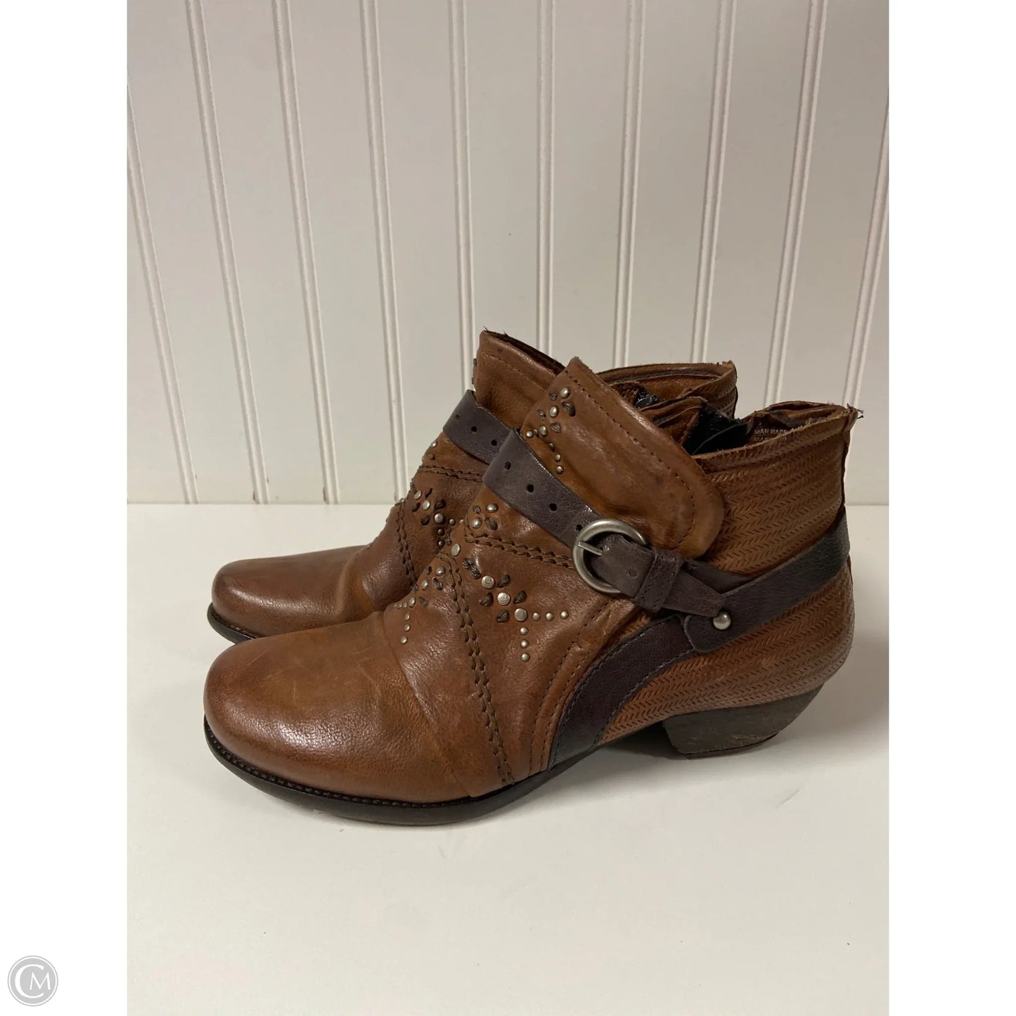 Boots Ankle Heels By Miz Mooz In Brown, Size: 5.5