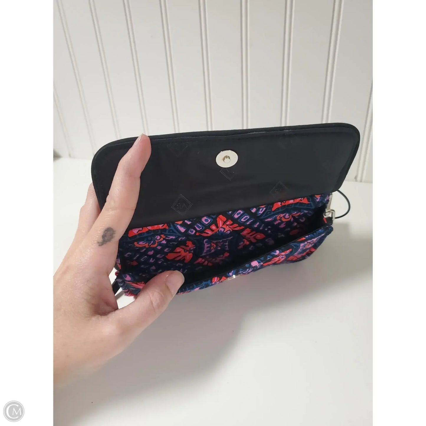 Wristlet By Vera Bradley, Size: Small