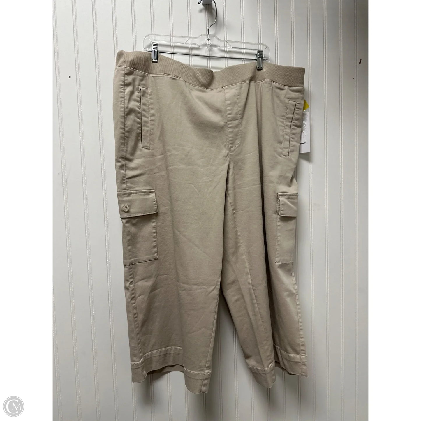 Pants Cropped By Intro In Beige, Size: 22