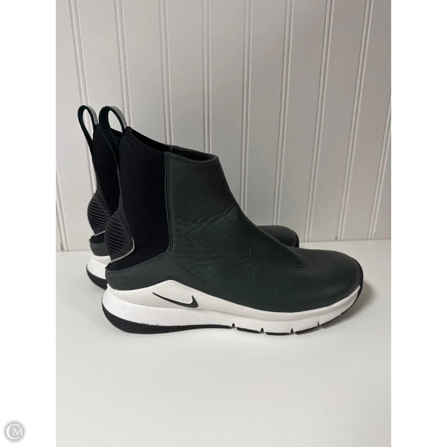 Shoes Sneakers By Nike In Green, Size: 7