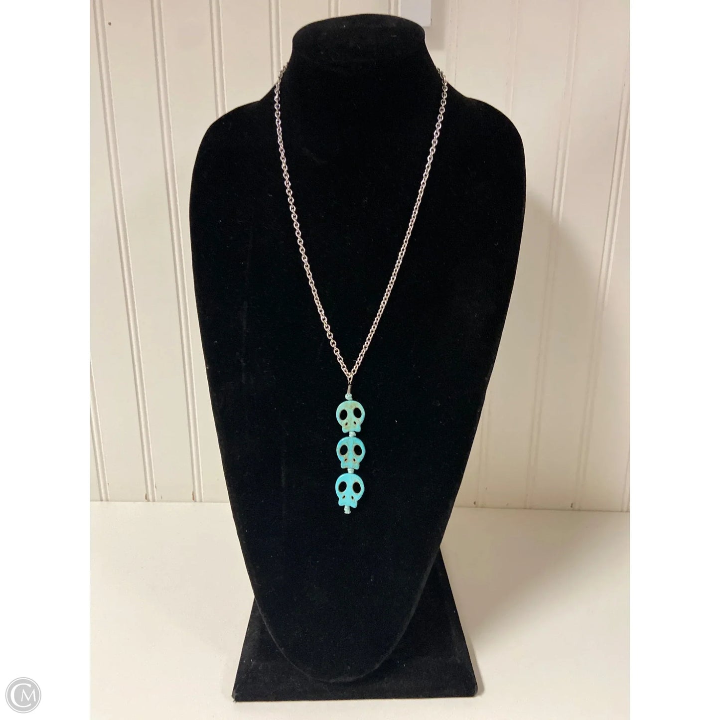 Necklace Pendant By Clothes Mentor