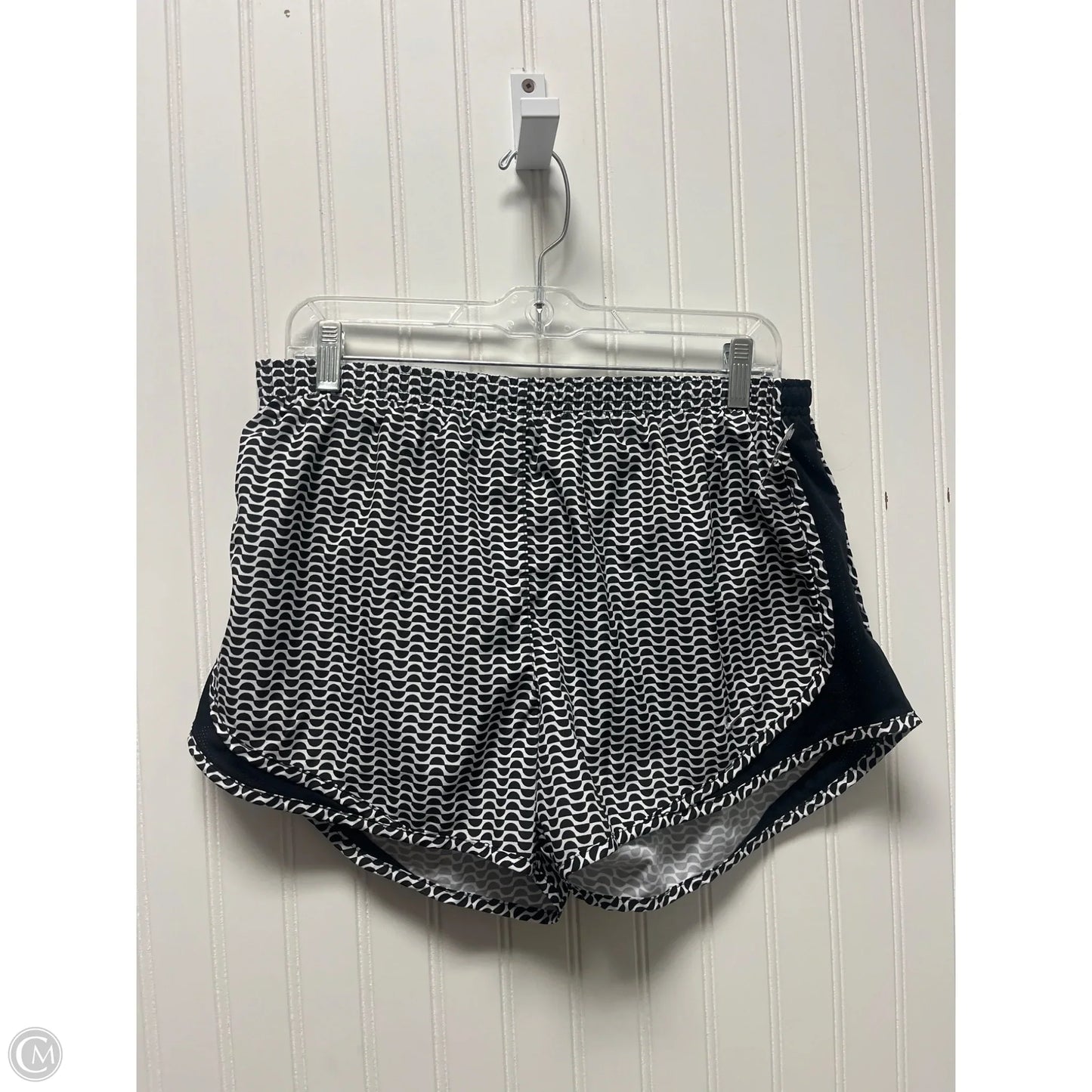 Athletic Shorts By Nike In Polkadot Pattern, Size: L