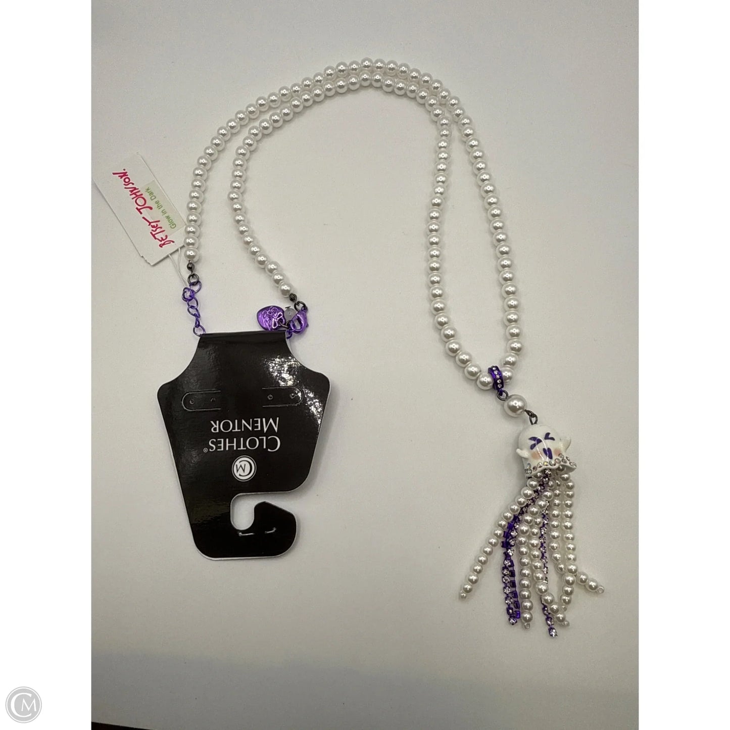 Necklace Pendant By Betsey Johnson, Size: 1