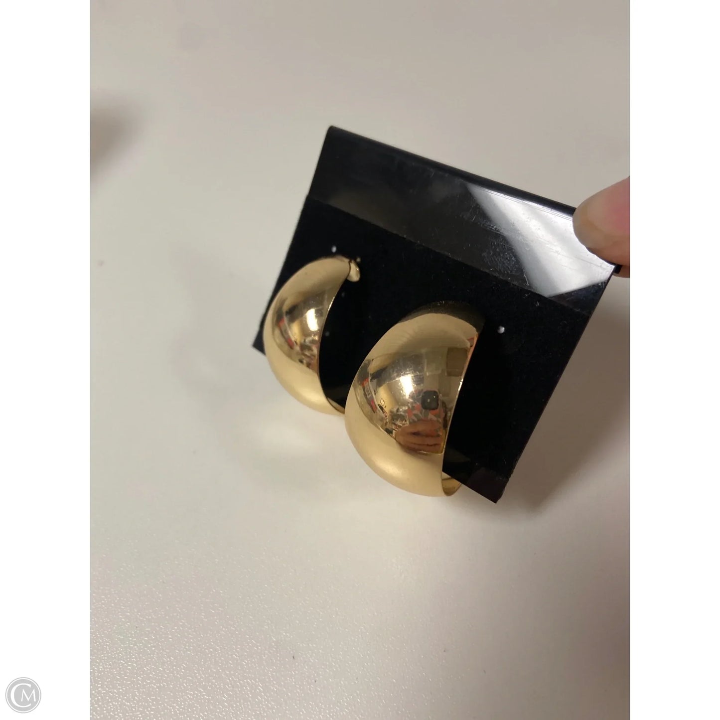 Earrings Hoop By Clothes Mentor, Size: 1