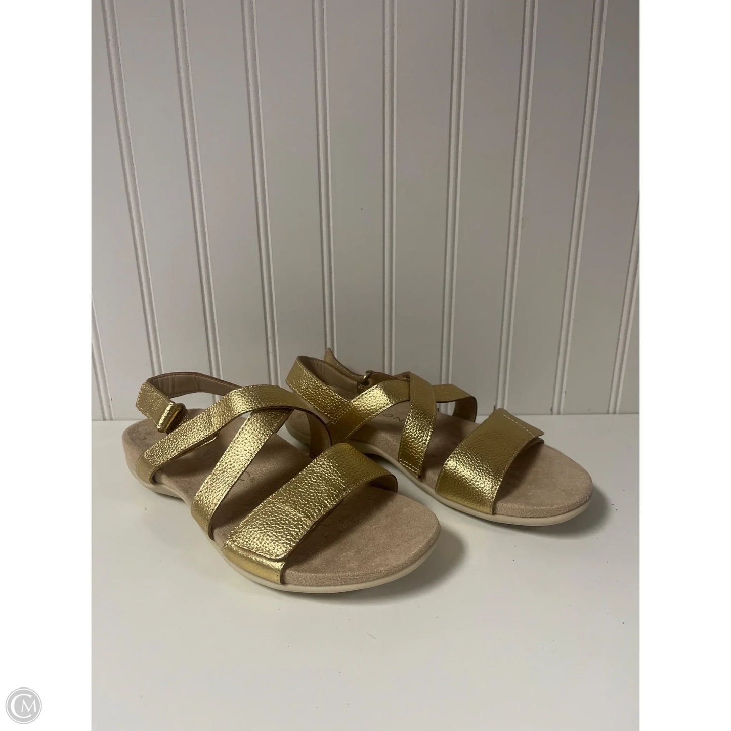Sandals Flats By Vionic In Gold, Size: 7