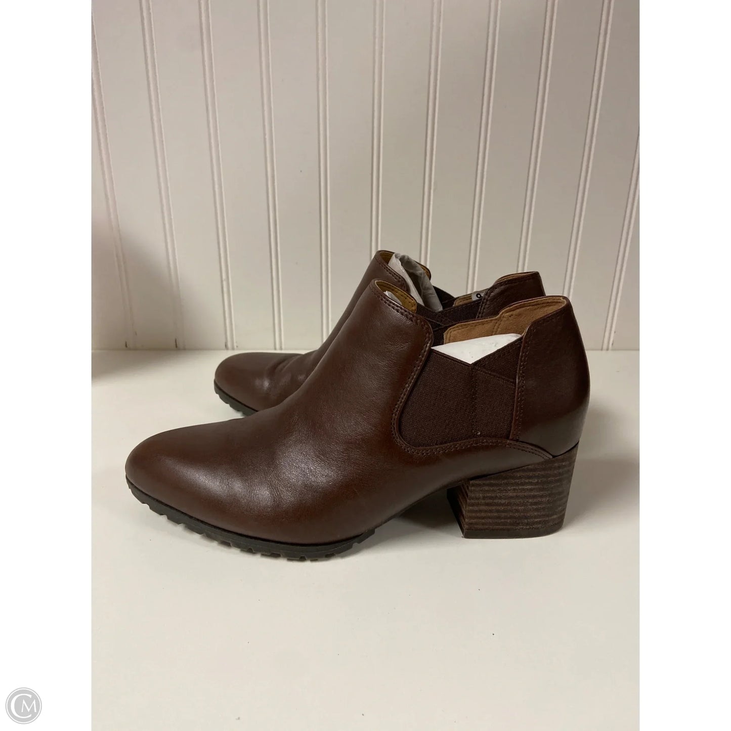 Boots Ankle Heels By Vionic In Brown, Size: 8