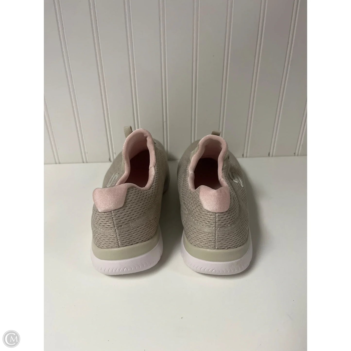 Shoes Sneakers By Skechers In Beige, Size: 8
