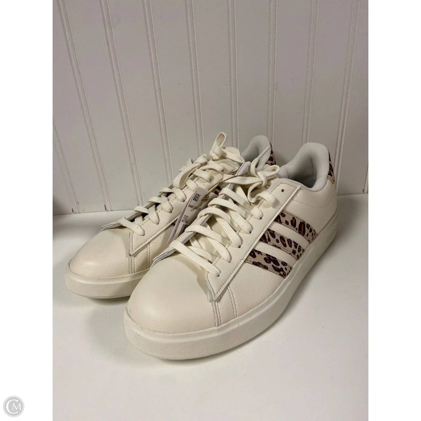 Shoes Sneakers By Adidas In Cream, Size: 9.5