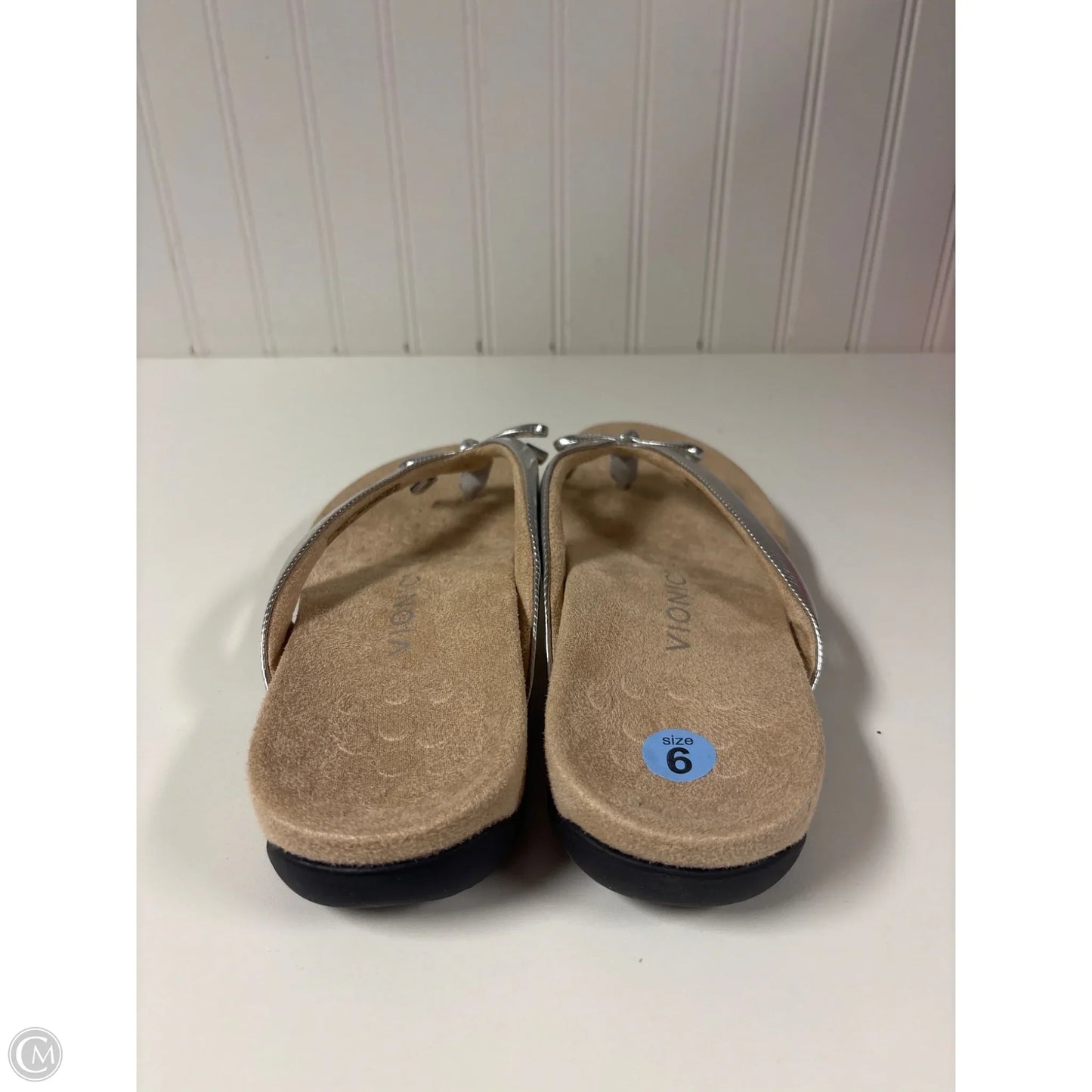 Sandals Flip Flops By Vionic In Silver, Size: 6