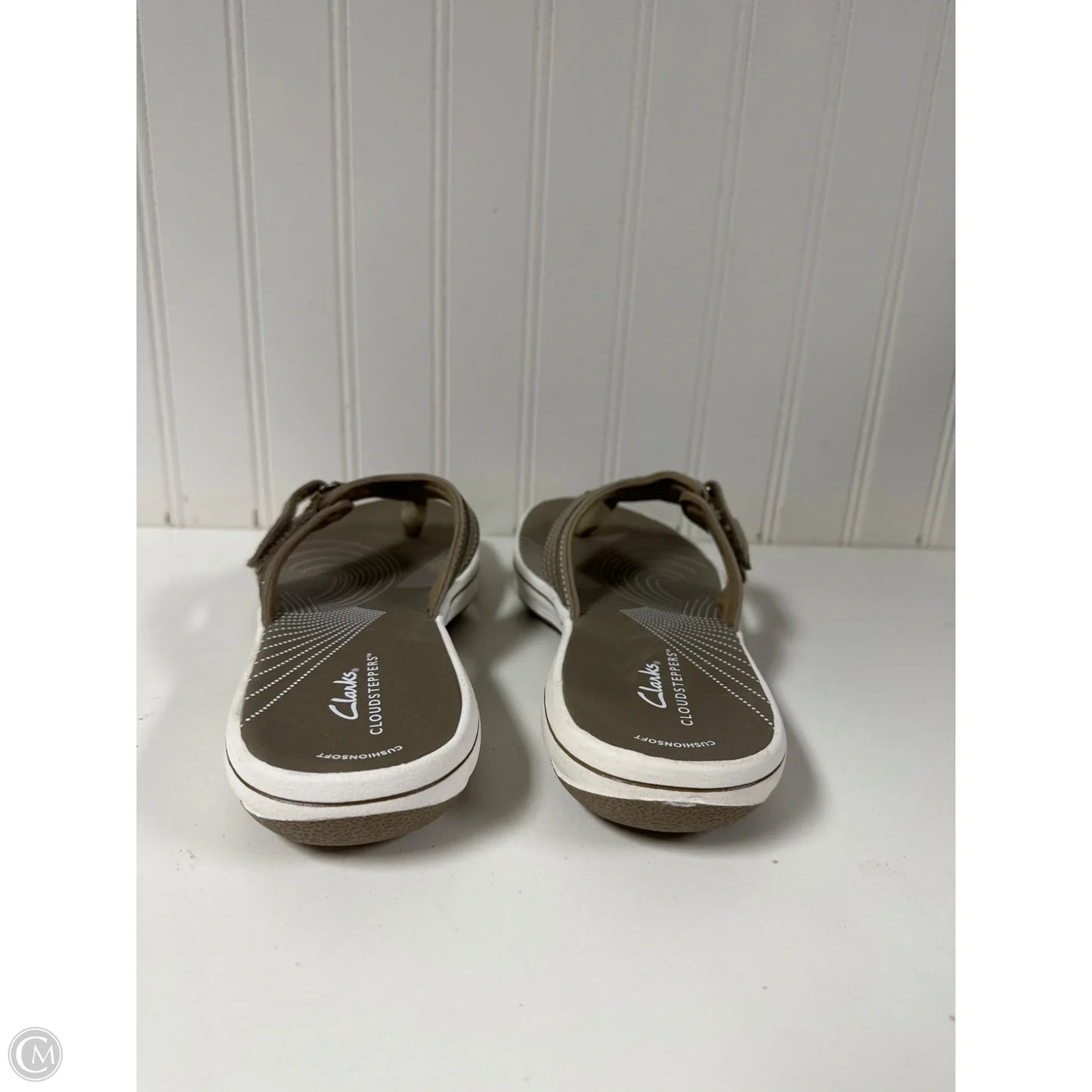 Sandals Flip Flops By Clarks In Taupe, Size: 9