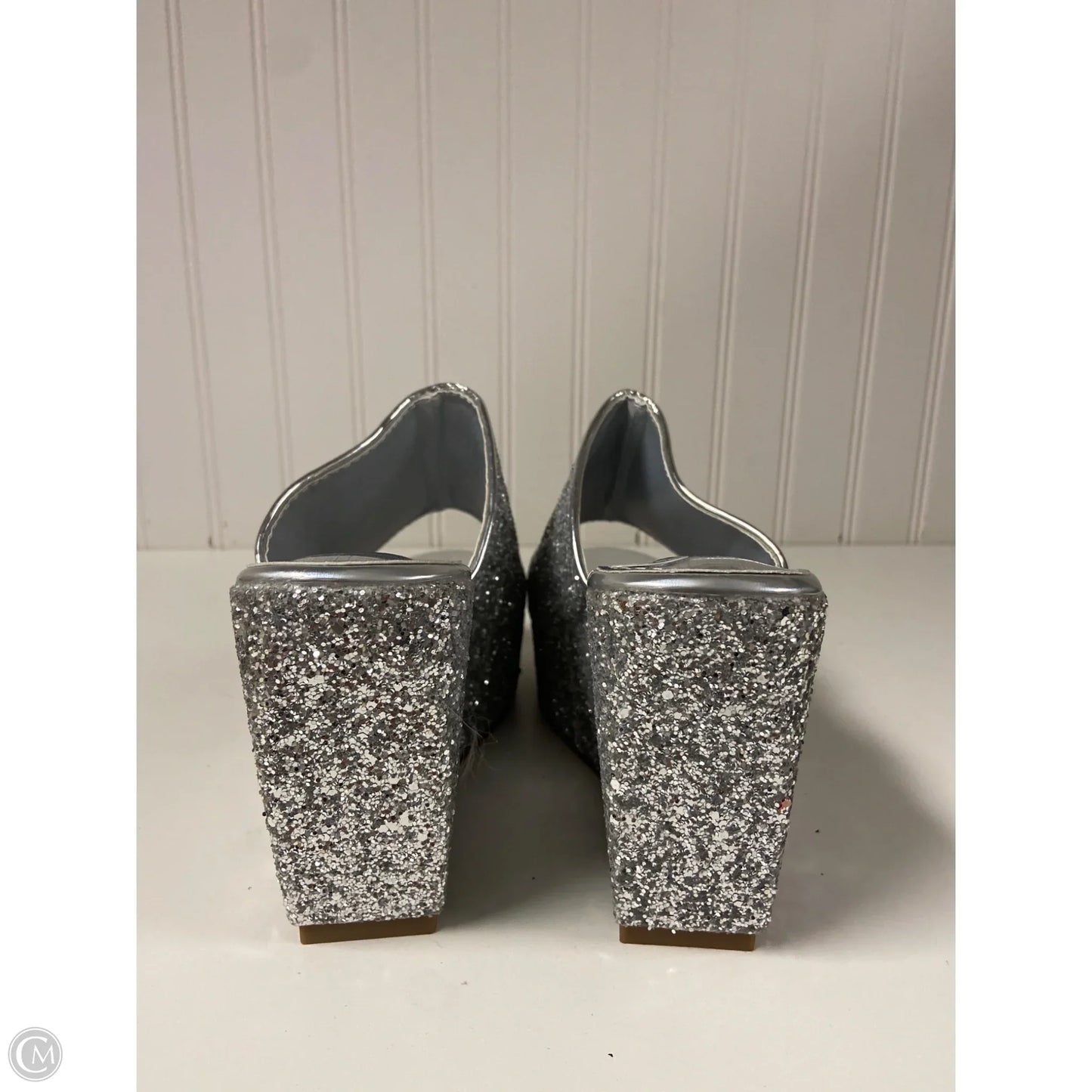 Sandals Heels Wedge By Clothes Mentor In Silver, Size: 6.5