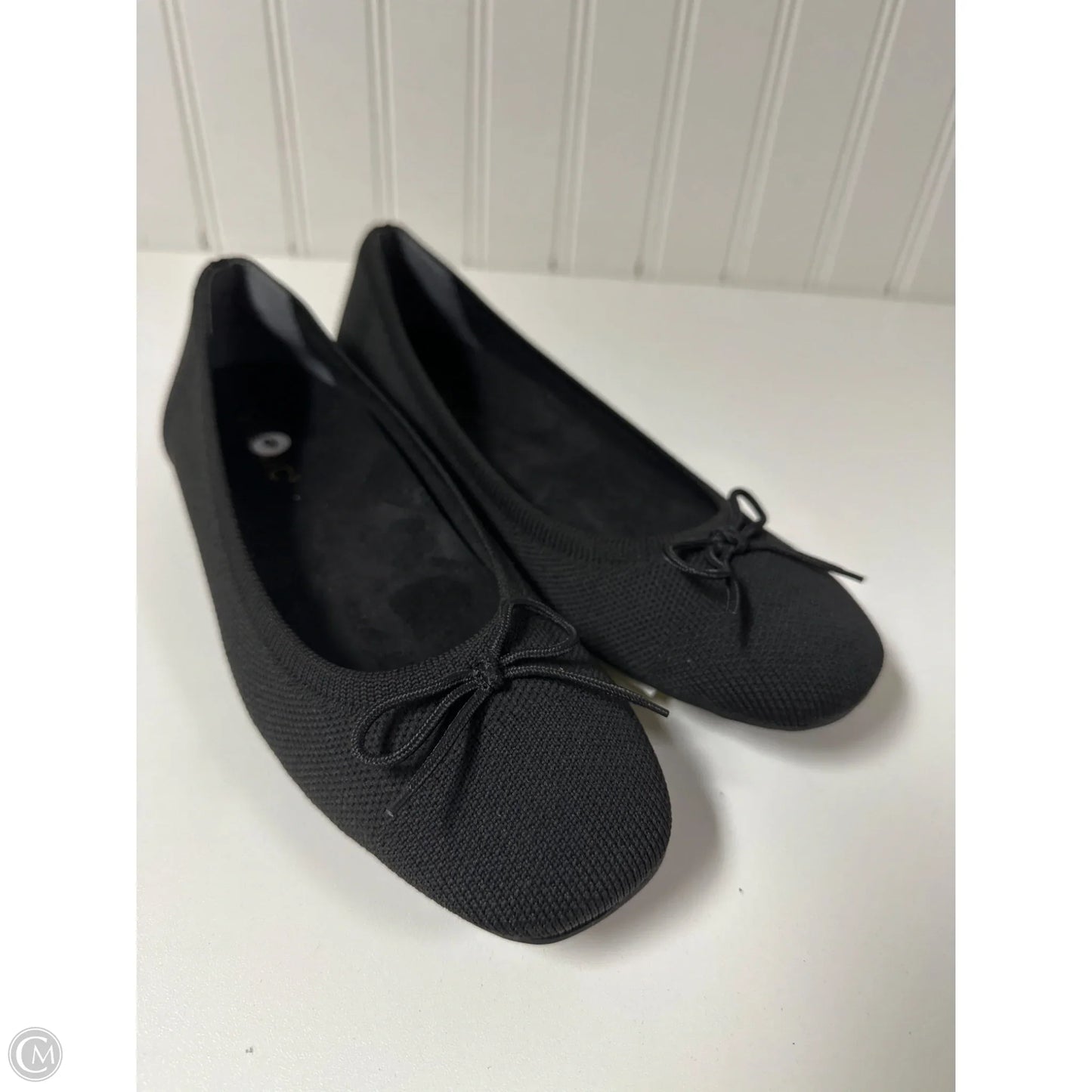 Shoes Flats By Vionic In Black, Size: 6