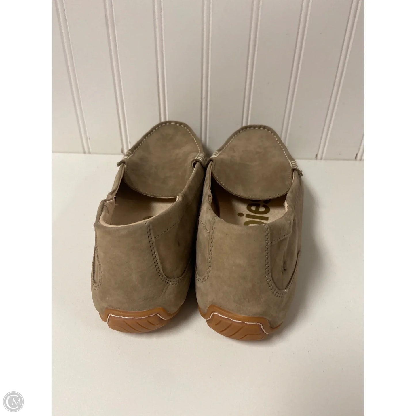 Shoes Flats By Hush Puppies In Taupe, Size: 9