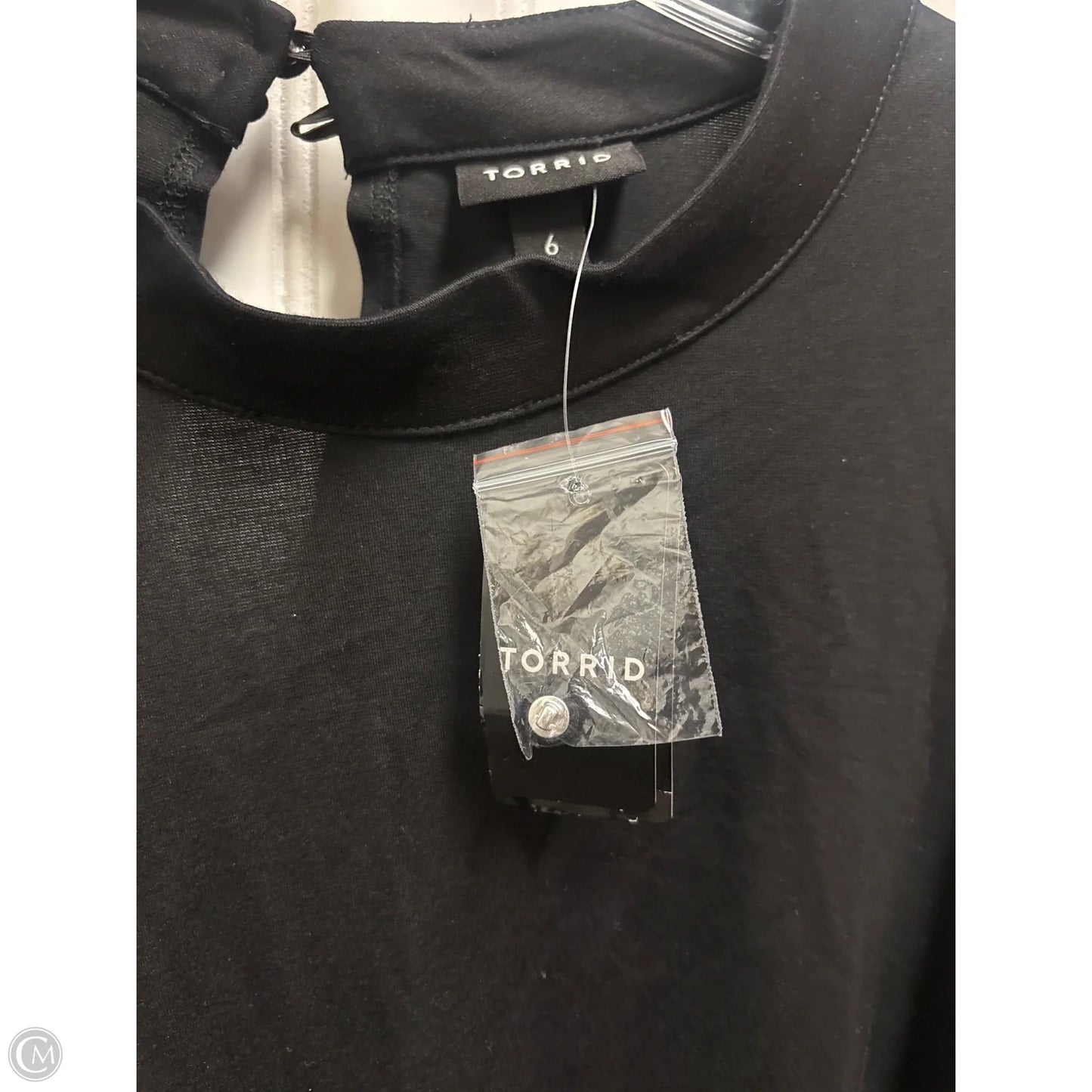 Dress Casual Short By Torrid In Black, Size: 6