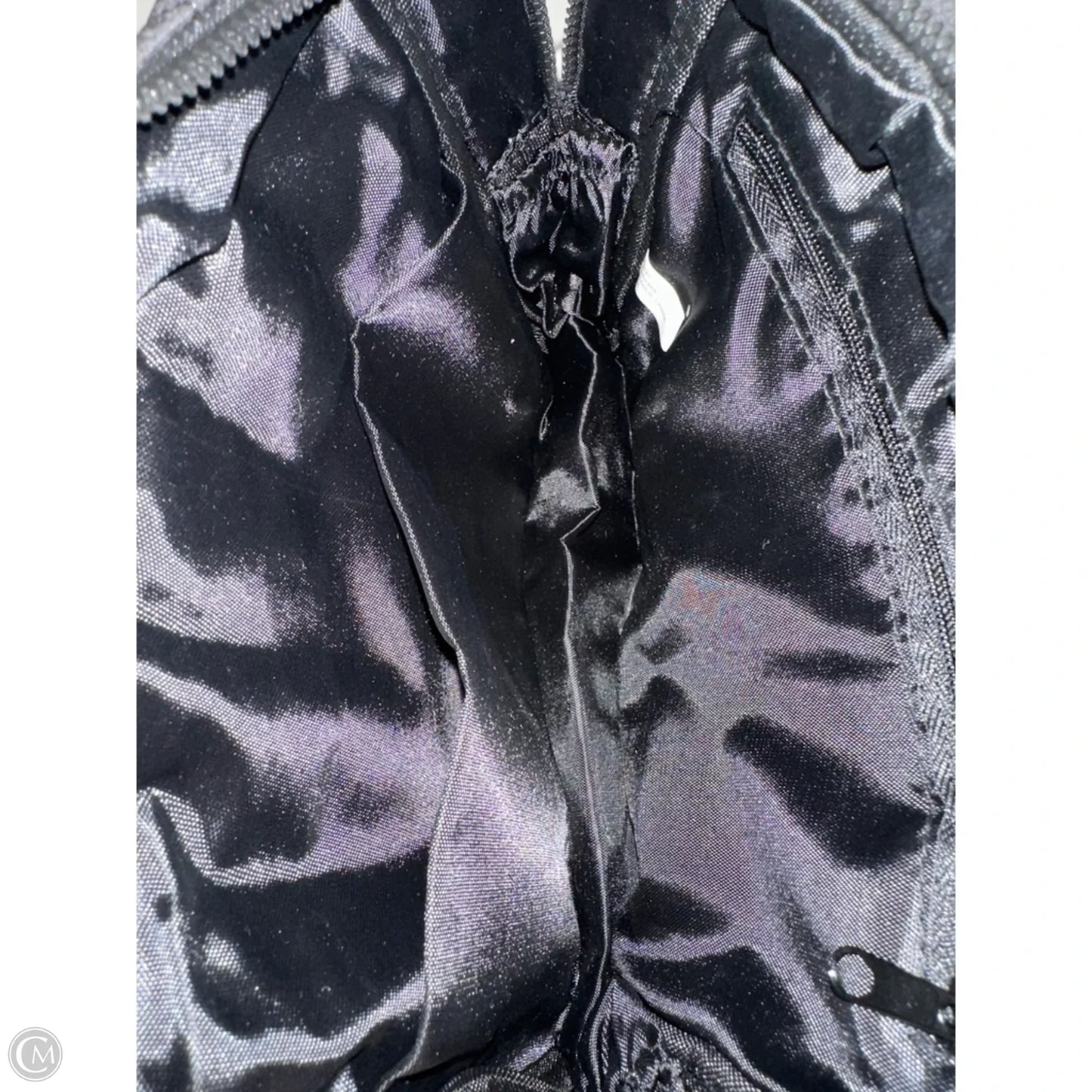 Makeup Bag By Clothes Mentor, Size: Medium