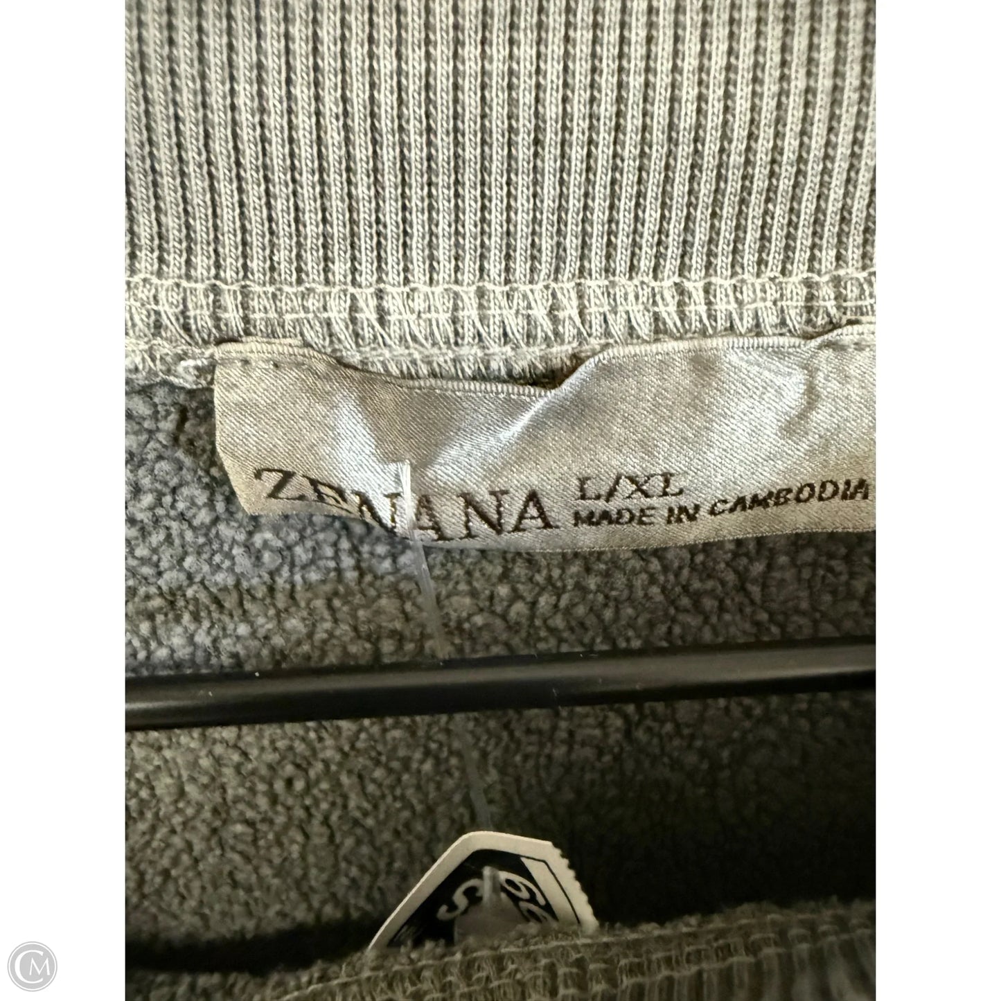 Sweatshirt Crewneck By Zenana Outfitters In Grey, Size: L