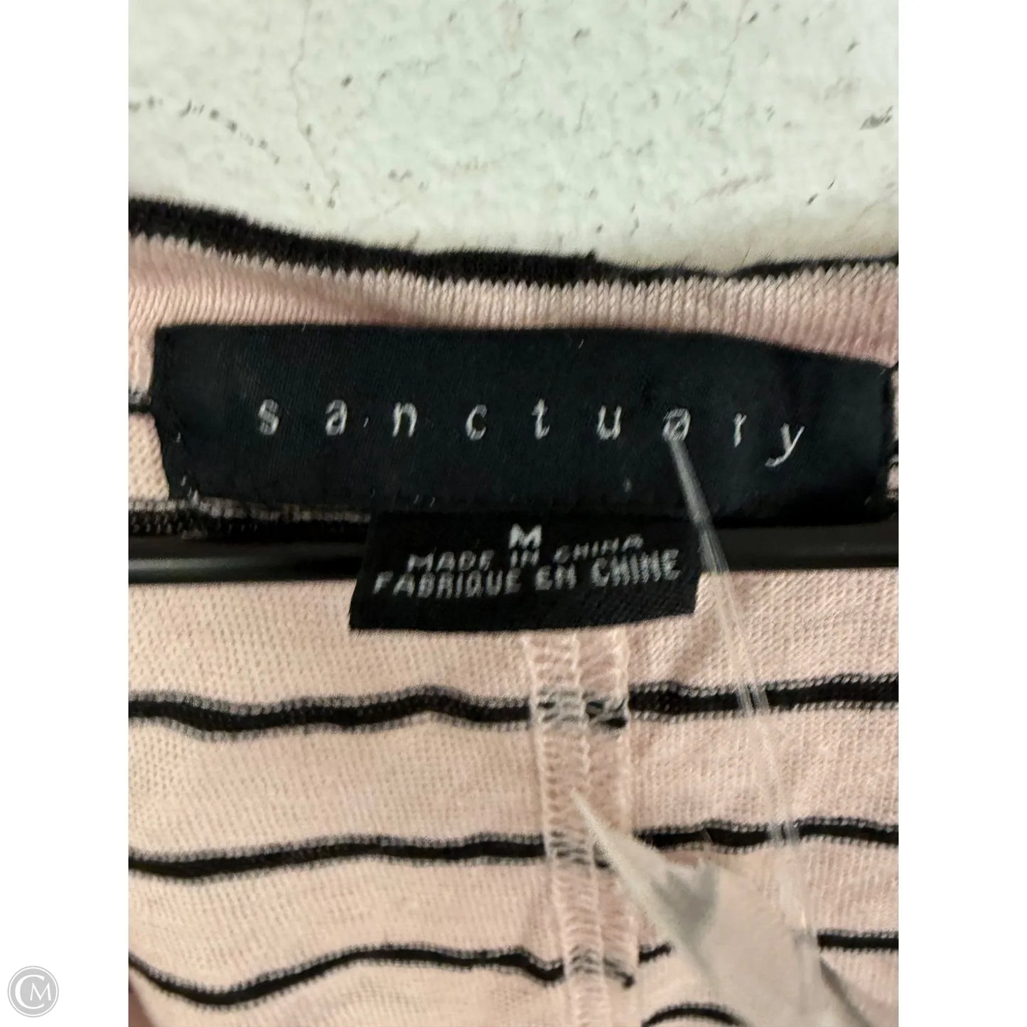 Top Short Sleeve By Sanctuary In Black & Pink, Size: M