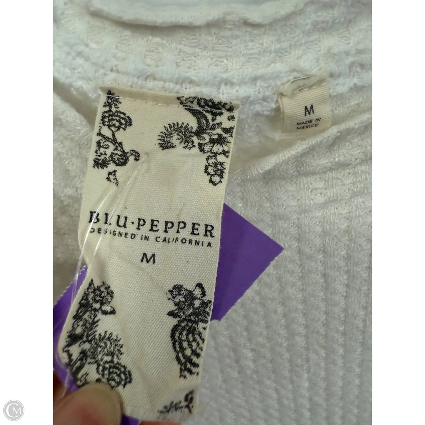 Top Long Sleeve By Blu Pepper In White, Size: M